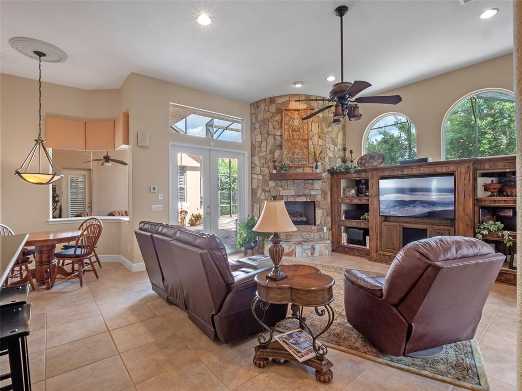 Orlando, Florida, 32836, United States, 4 Bedrooms Bedrooms, ,4 BathroomsBathrooms,Residential,For Sale,1901354