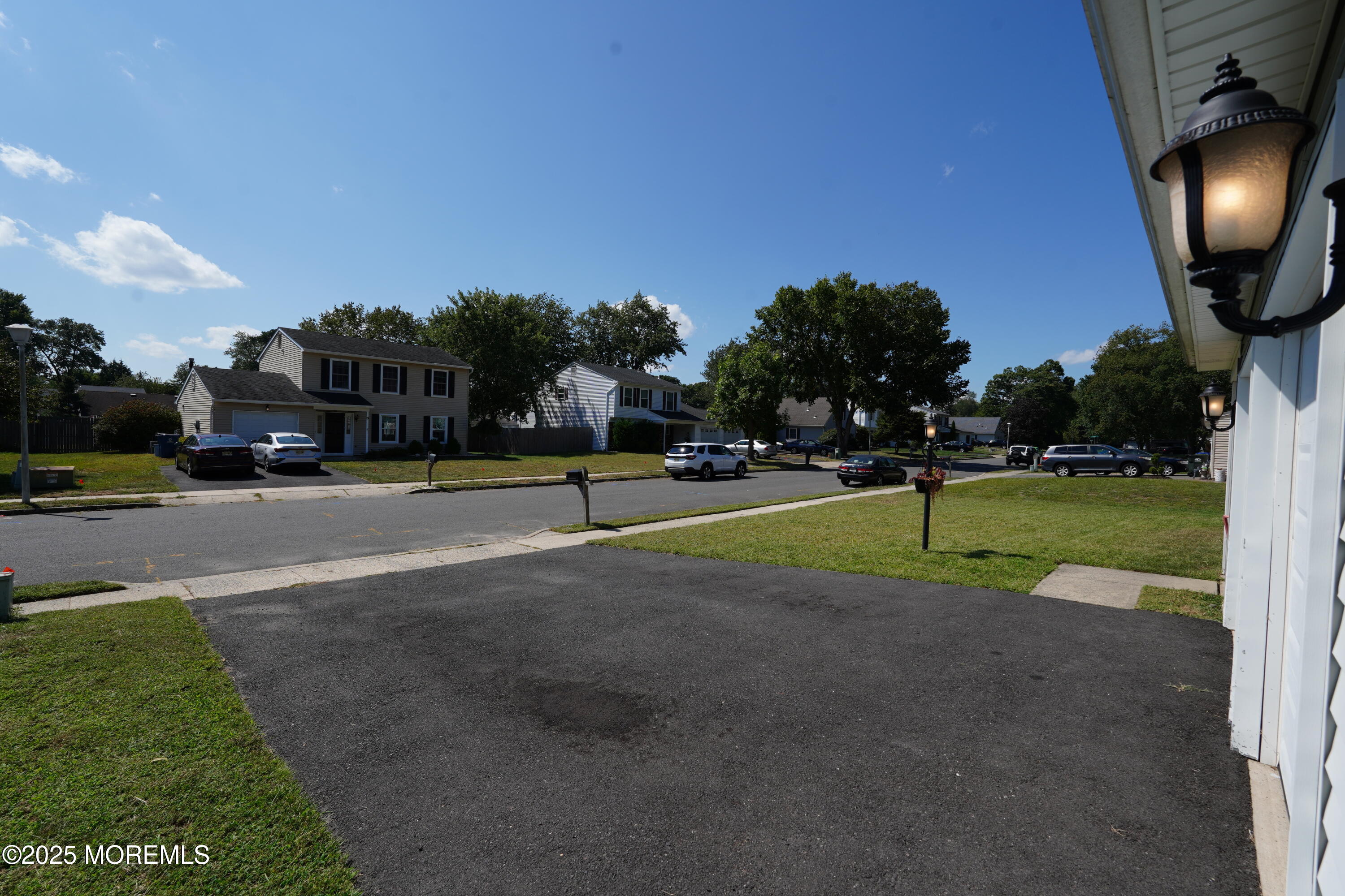 Howell, New Jersey, 07731, United States, 3 Bedrooms Bedrooms, ,3 BathroomsBathrooms,Residential,For Sale,1942637