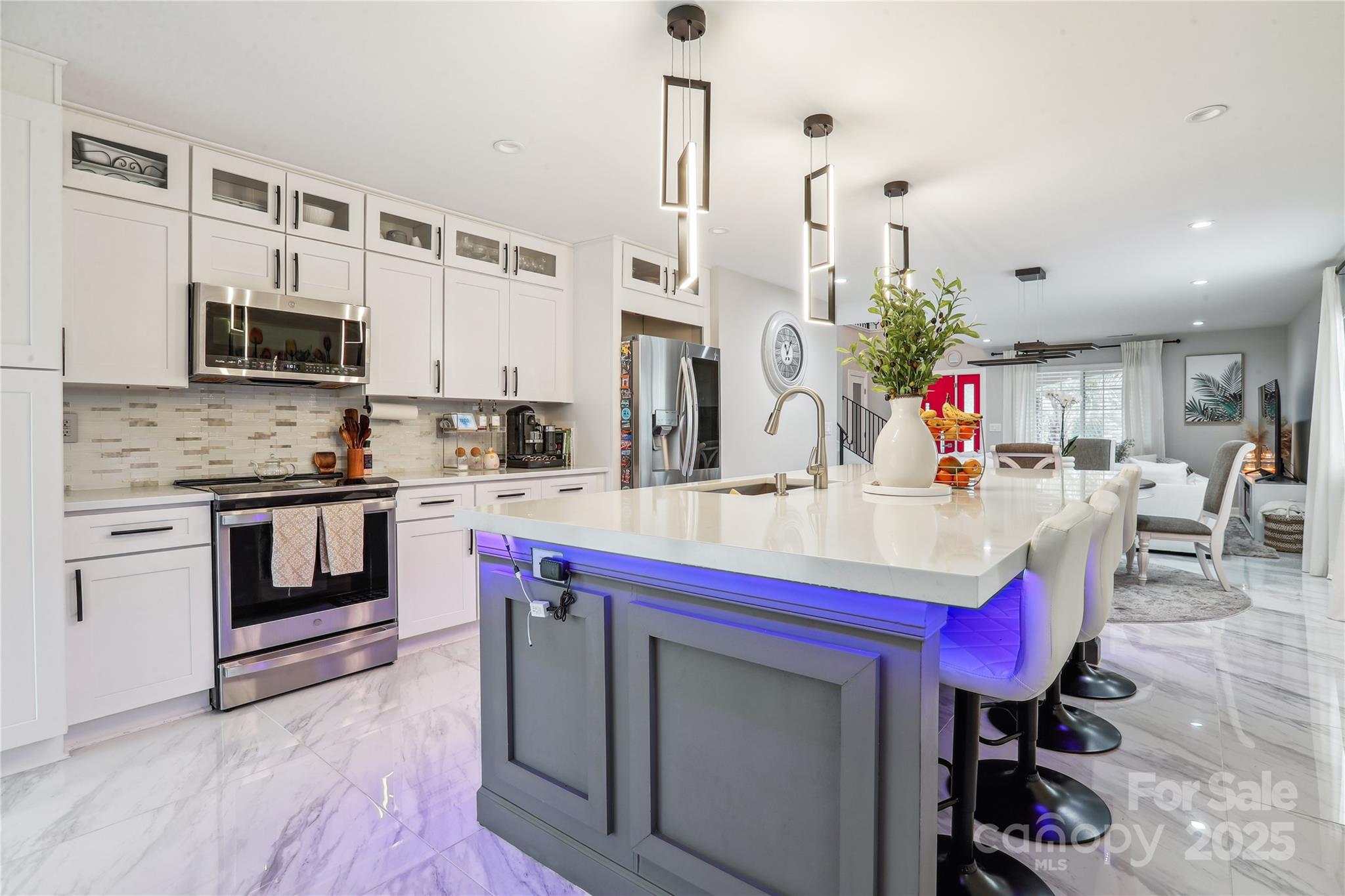 Charlotte, North Carolina, 28227, United States, 5 Bedrooms Bedrooms, ,4 BathroomsBathrooms,Residential,For Sale,1941772