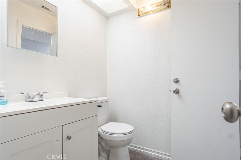 Apple Valley, California, 92308, United States, 4 Bedrooms Bedrooms, ,3 BathroomsBathrooms,Residential,For Sale,1974490