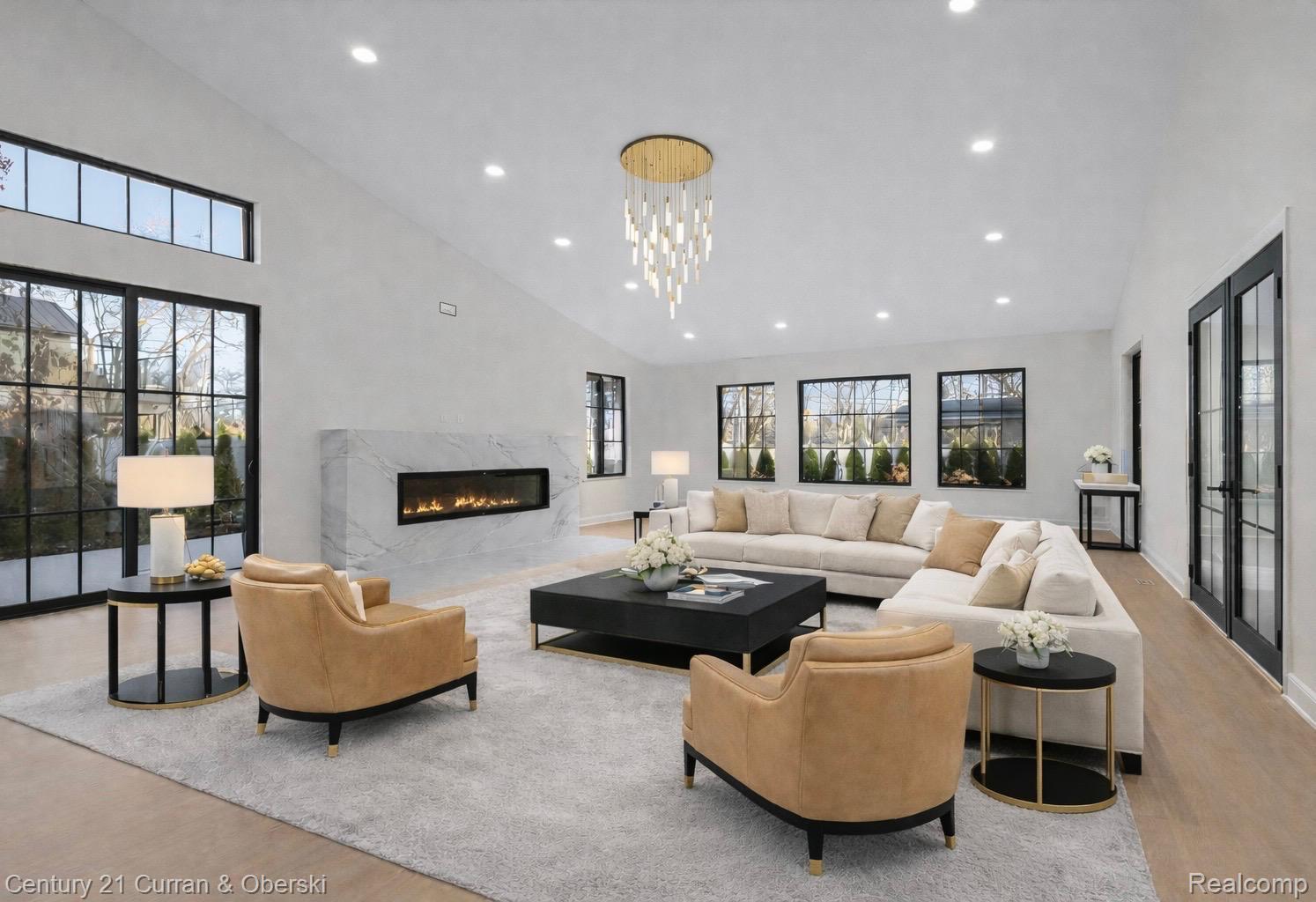 Dearborn, Michigan, 48128, United States, 5 Bedrooms Bedrooms, ,5 BathroomsBathrooms,Residential,For Sale,2030794