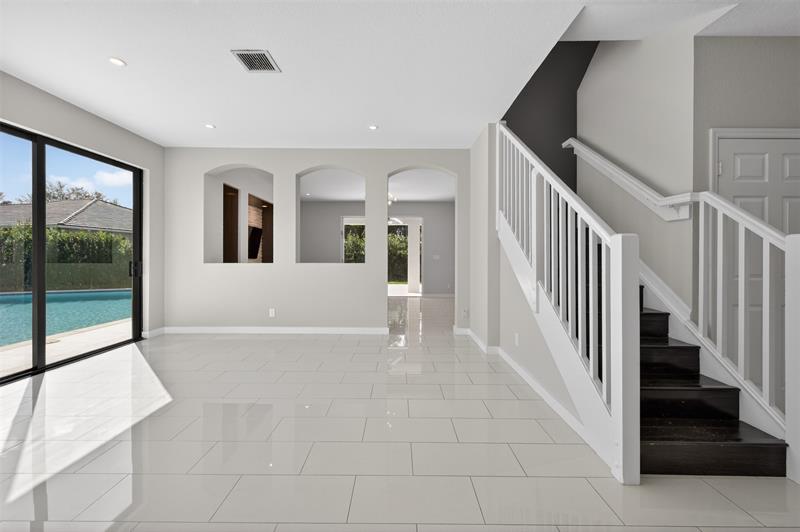 Weston, Florida, 33332, United States, 5 Bedrooms Bedrooms, ,4 BathroomsBathrooms,Residential,For Sale,2003132