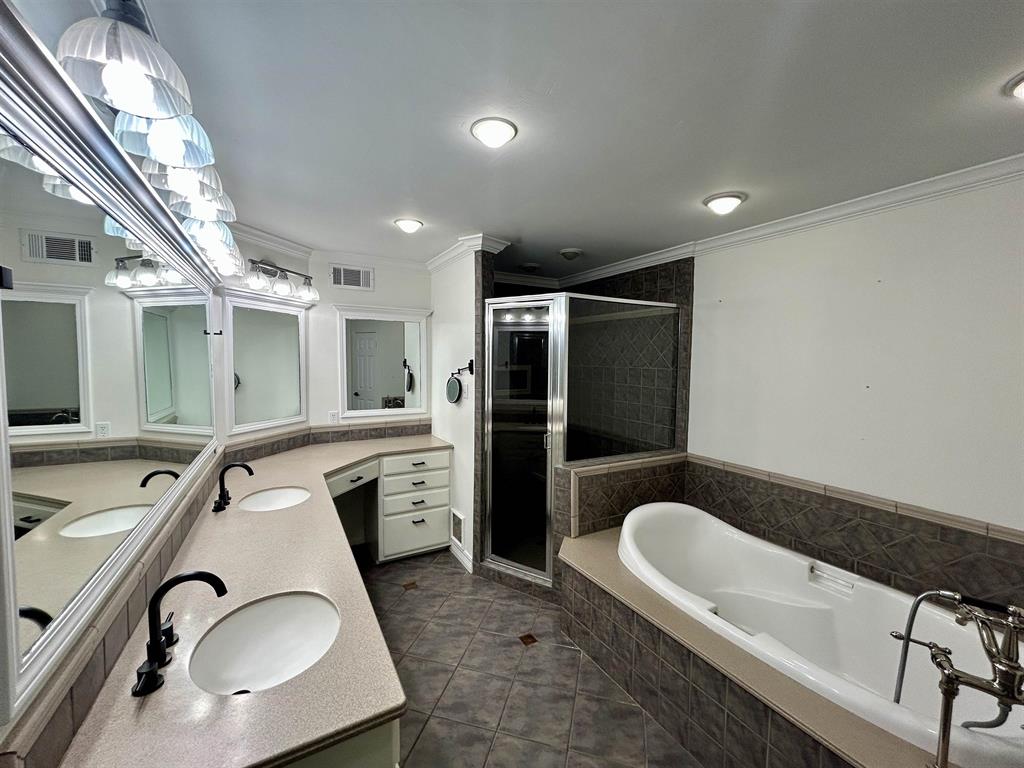 Port Neches, Texas, 77651, United States, 4 Bedrooms Bedrooms, ,4 BathroomsBathrooms,Residential,For Sale,1919947