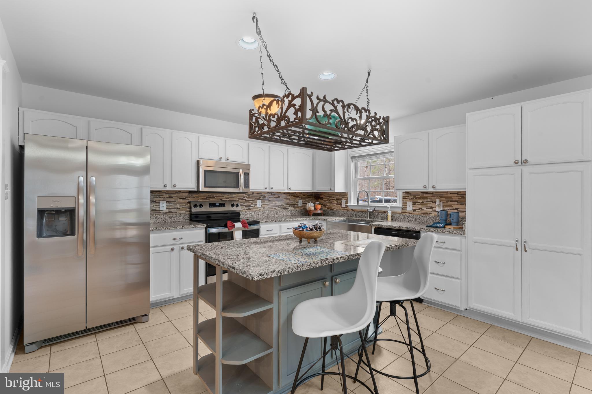 Locust Dale, Virginia, 22948, United States, 3 Bedrooms Bedrooms, ,4 BathroomsBathrooms,Residential,For Sale,1996627