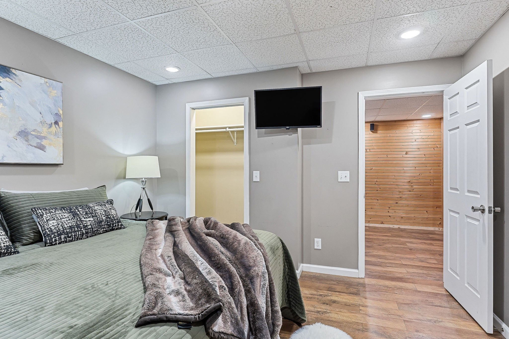 Smithville, Tennessee, 37166, United States, 1 Bedroom Bedrooms, ,4 BathroomsBathrooms,Residential,For Sale,2006606