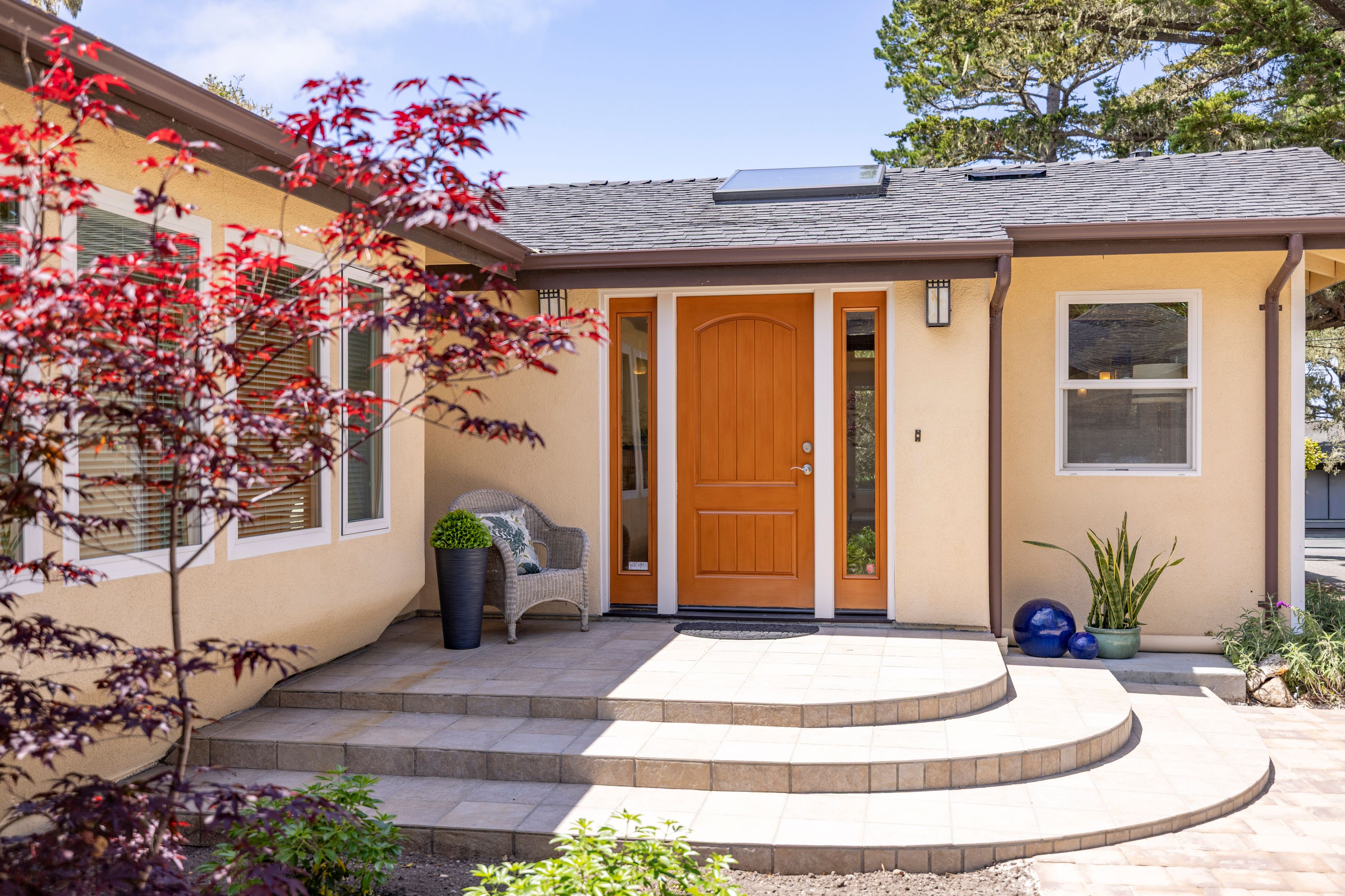  3113 Sloat Road - 物件實景