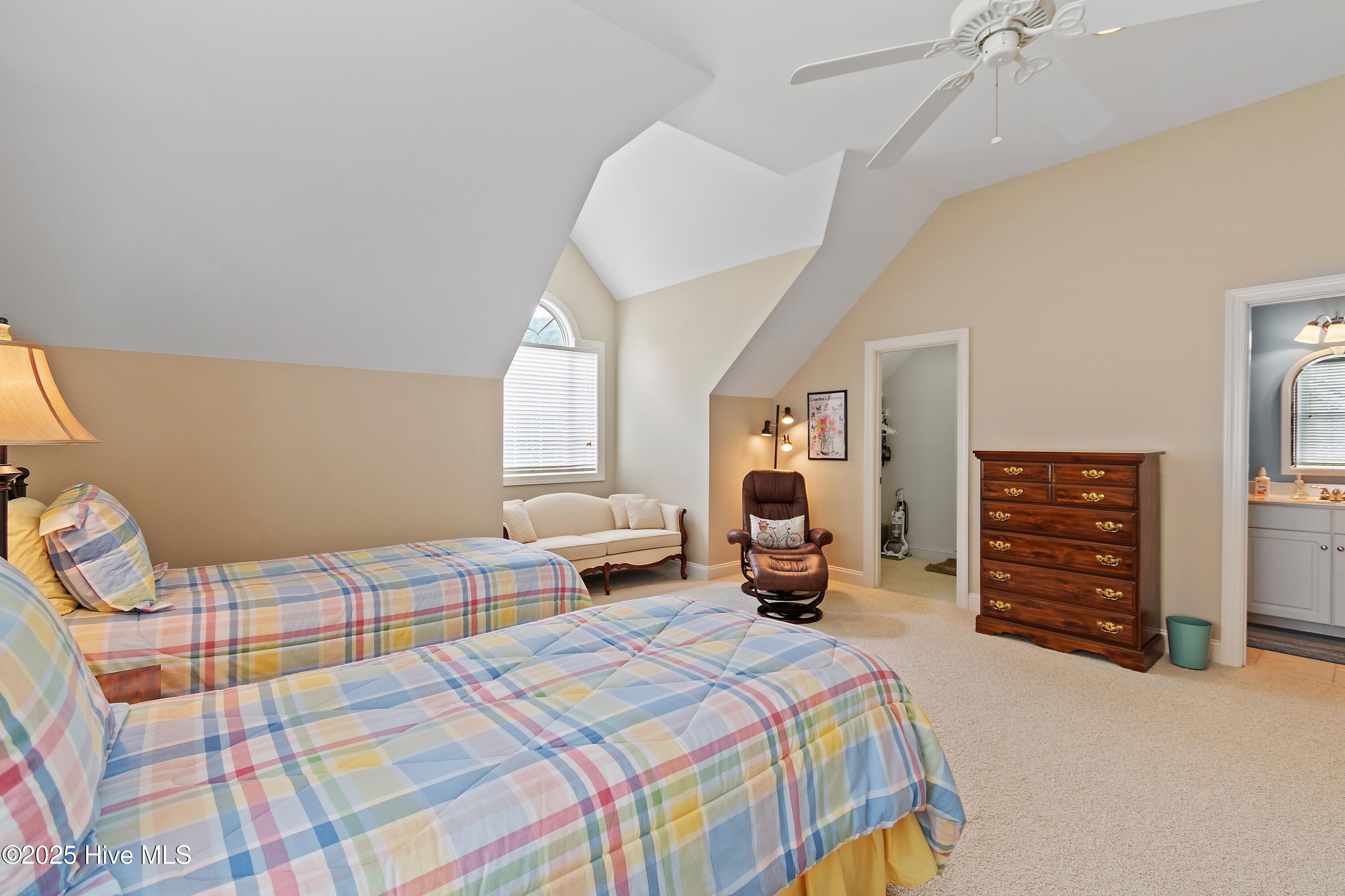 Southport, North Carolina, 28461, United States, 4 Bedrooms Bedrooms, ,3 BathroomsBathrooms,Residential,For Sale,1903554
