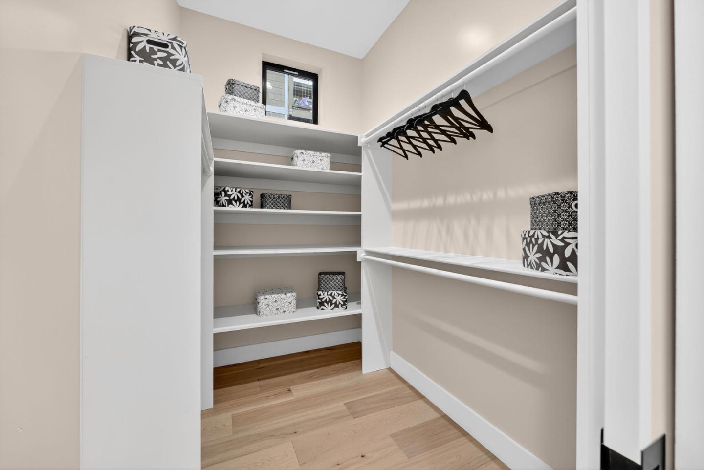 Boulder Creek, California, 95006, United States, 5 Bedrooms Bedrooms, ,4 BathroomsBathrooms,Residential,For Sale,1991450