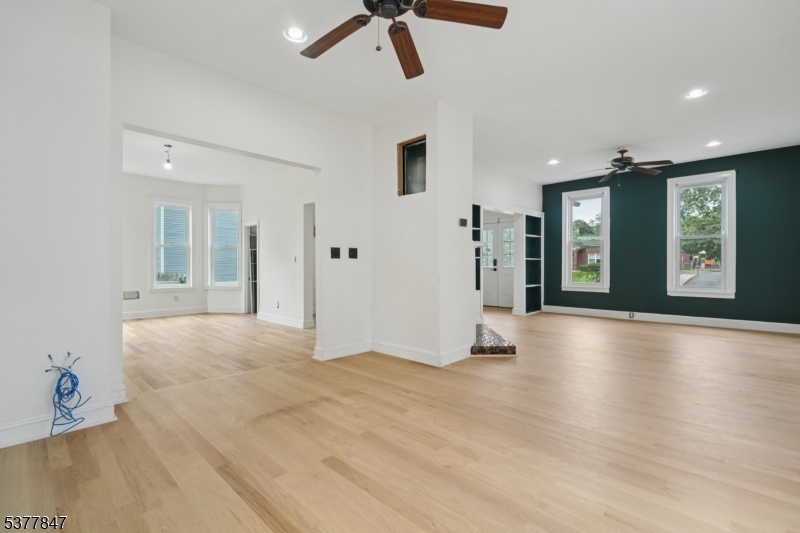 City Of Orange Twp., New Jersey, 07050, United States, 4 Bedrooms Bedrooms, ,5 BathroomsBathrooms,Residential,For Sale,1916773