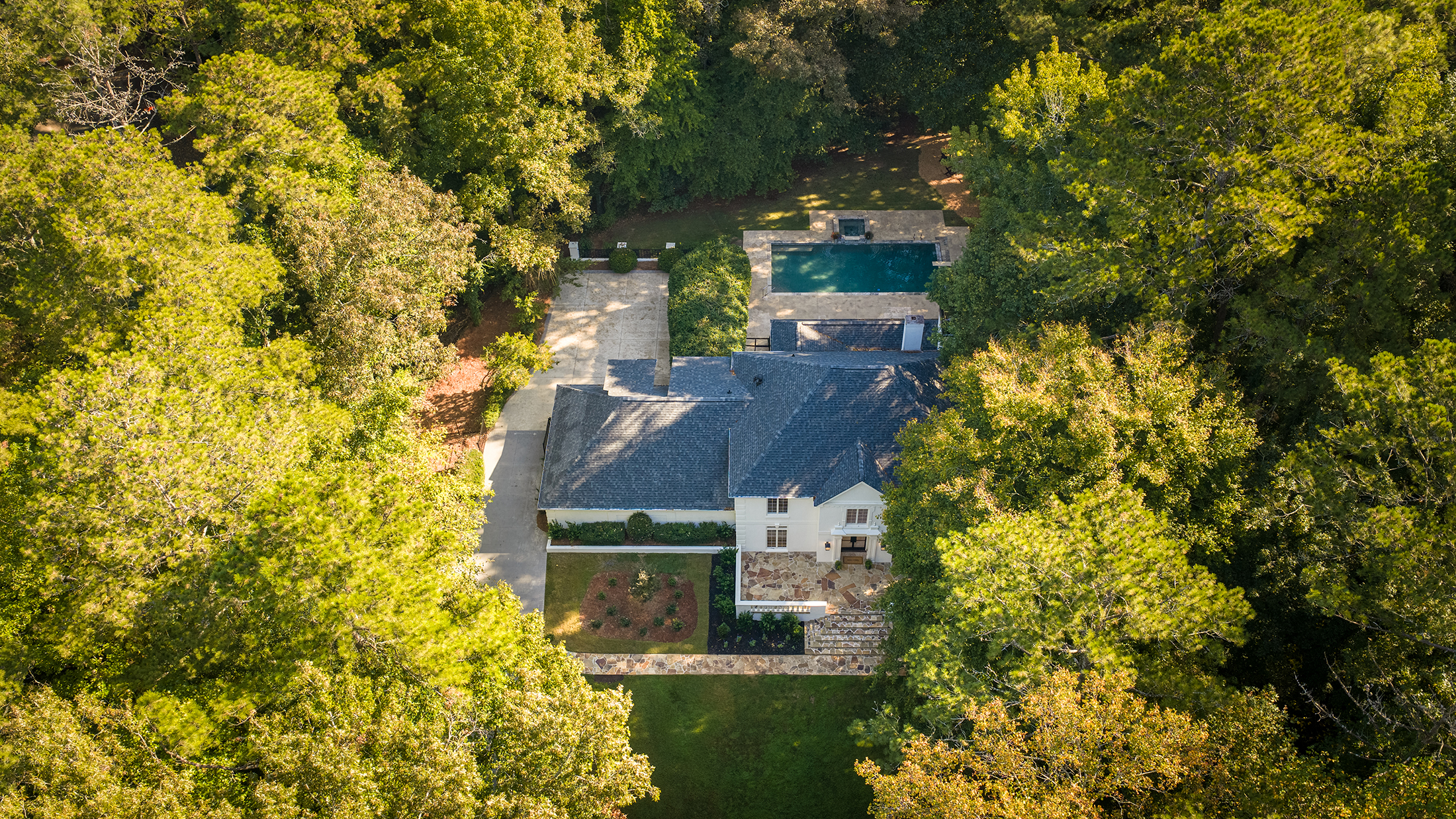  Timeless Architecture, Refined Interiors, and Modern Comfort in Sandy Springs - 物件實景