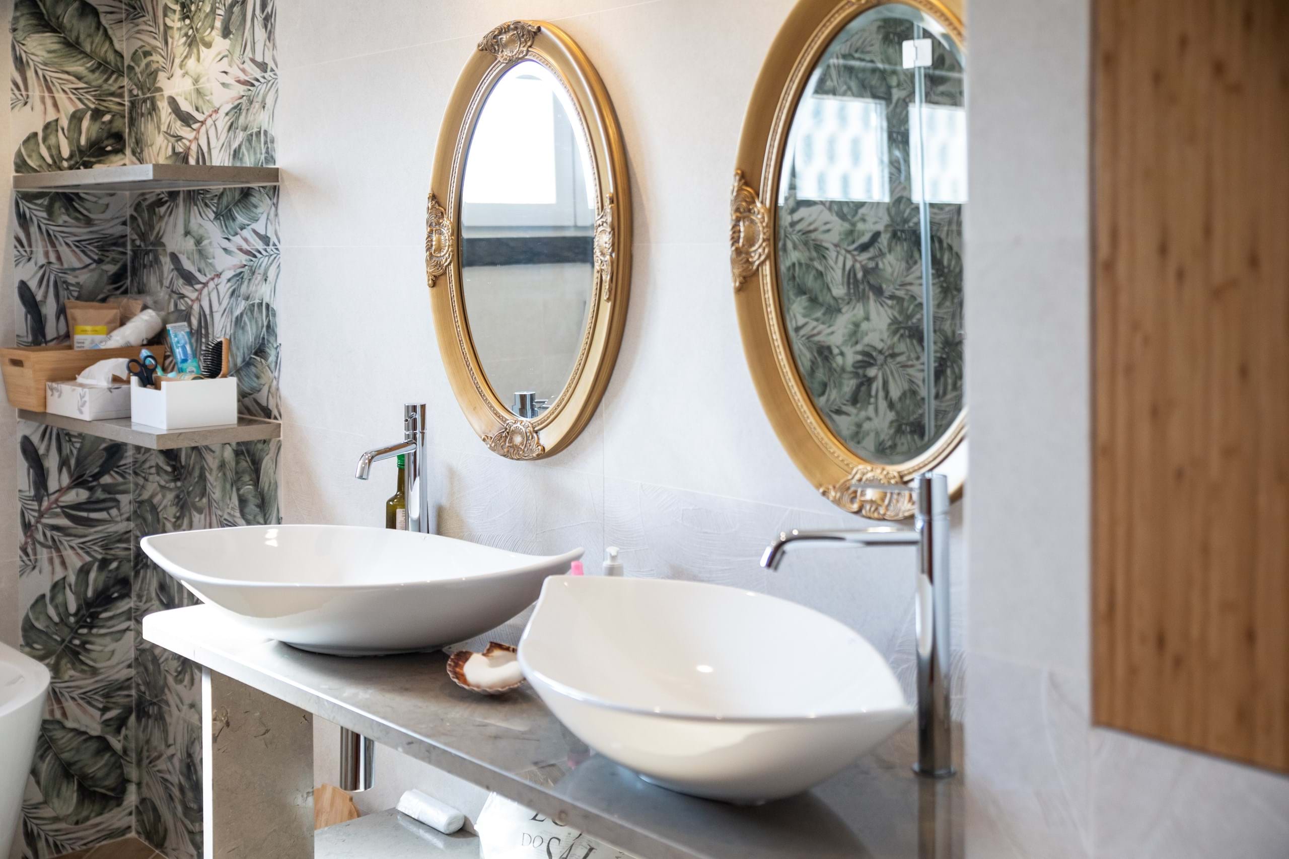 Cascais, Lisbon, 2765-574, PT, 8 Bedrooms Bedrooms, ,3 BathroomsBathrooms,Residential,For Sale,1908272