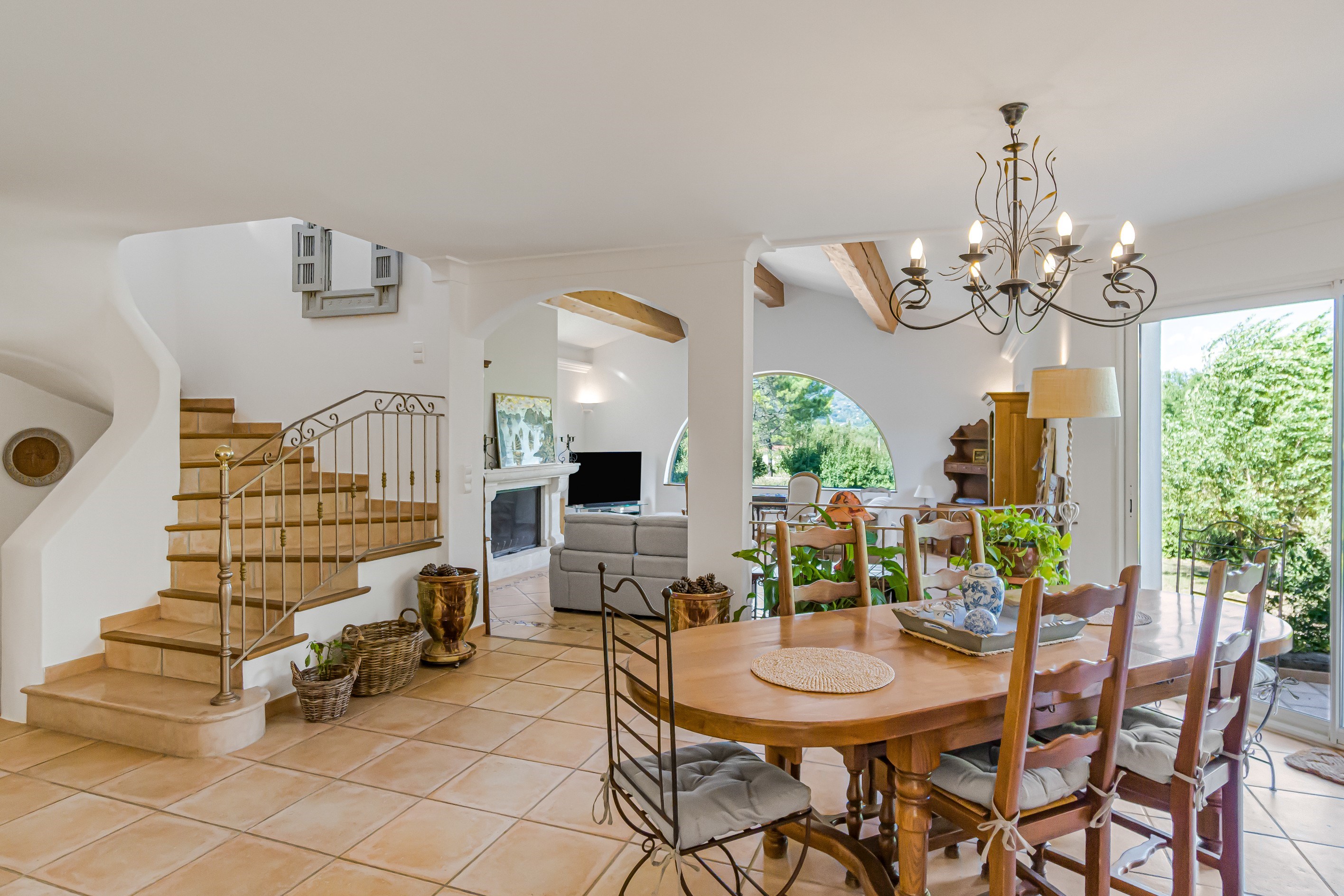  Fayence, 260 sqm Provençal villa with pool, independent studio and 3,800 sqm gr… - 物件實景