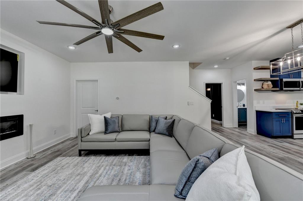 Gainesville, Georgia, 30506, United States, 5 Bedrooms Bedrooms, ,6 BathroomsBathrooms,Residential,For Sale,1978029