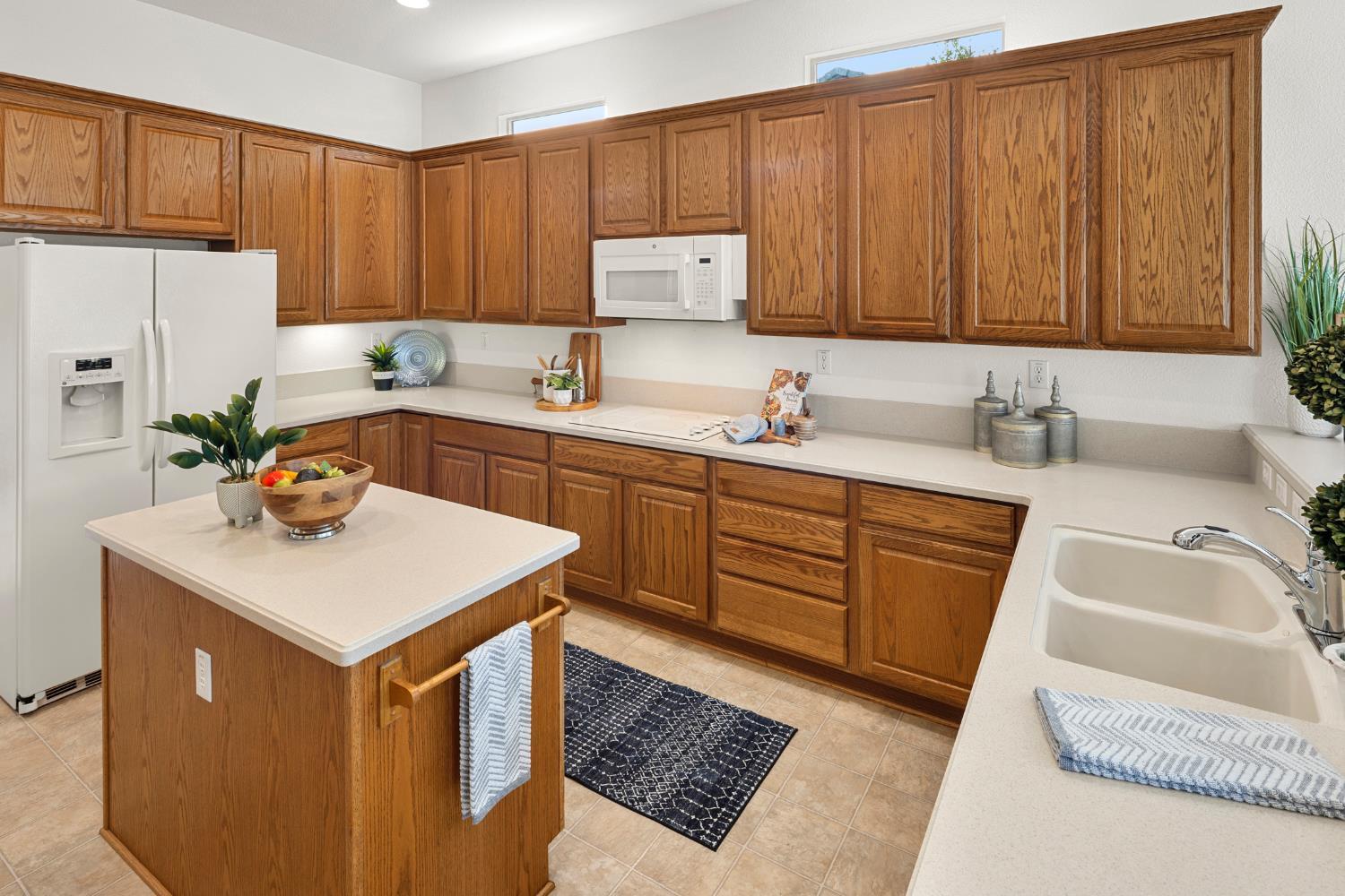 Lincoln, California, 95648, United States, 3 Bedrooms Bedrooms, ,3 BathroomsBathrooms,Residential,For Sale,2008563