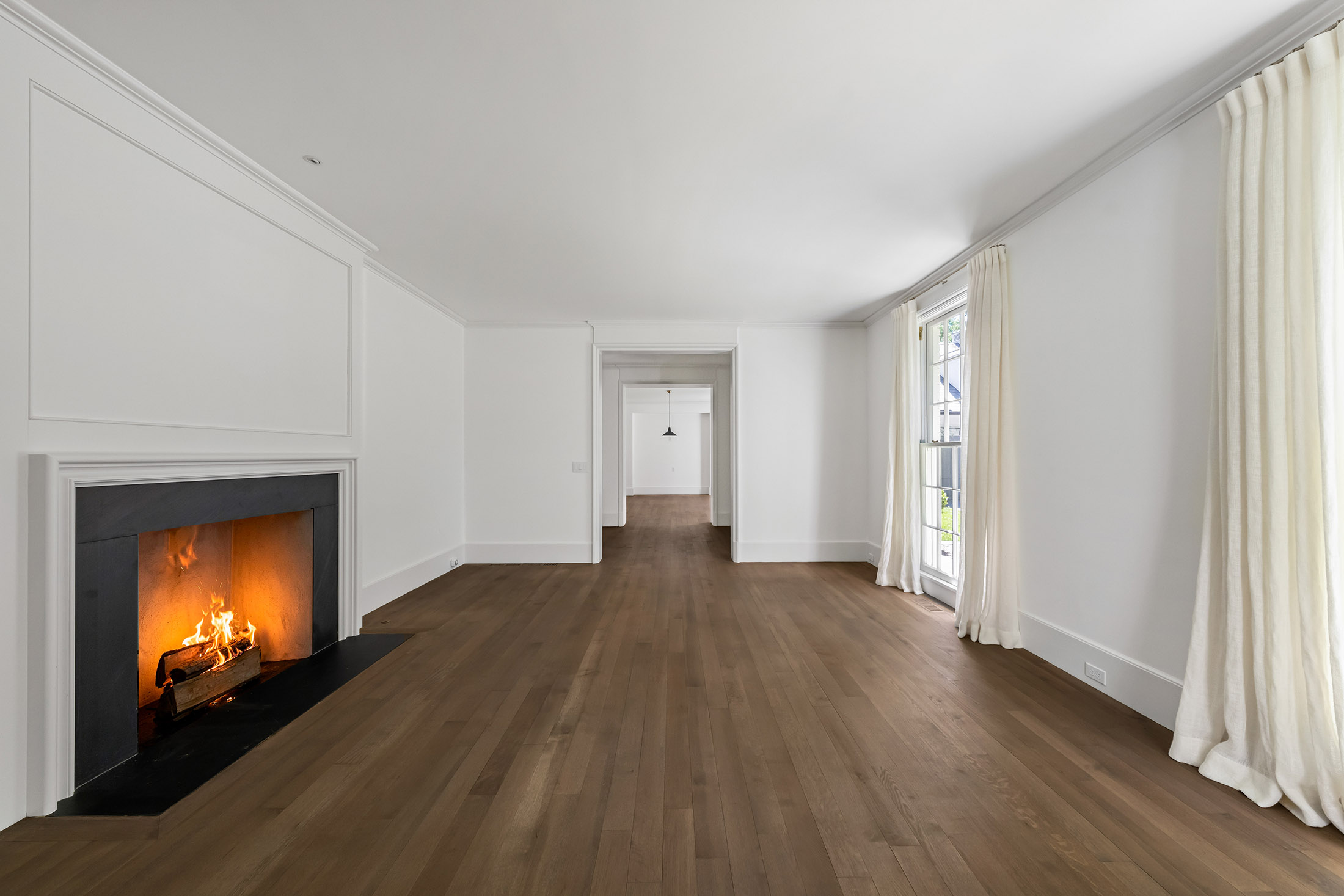  Timeless Architecture and Modern Livability Converge in Tuxedo Park Home - 物件實景