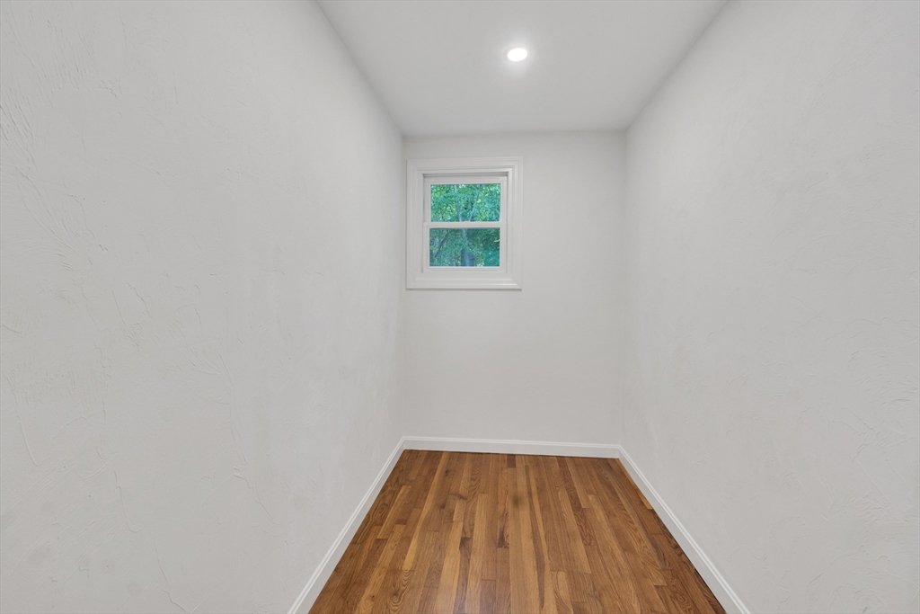 North Attleboro, Massachusetts, 02760, United States, 3 Bedrooms Bedrooms, ,Residential,For Sale,1872136