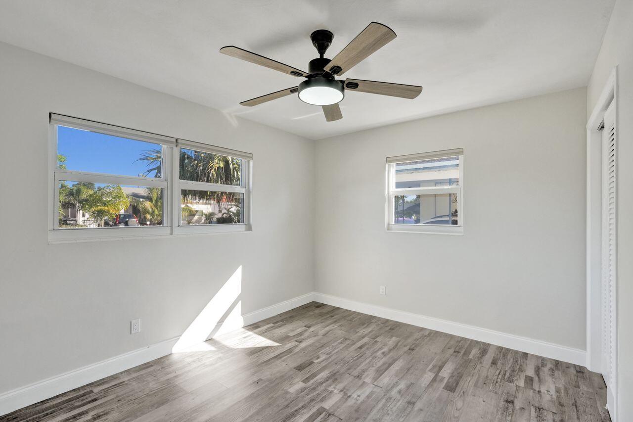 Lake Worth Beach, Florida, 33460, United States, 3 Bedrooms Bedrooms, ,2 BathroomsBathrooms,Residential,For Sale,1992911