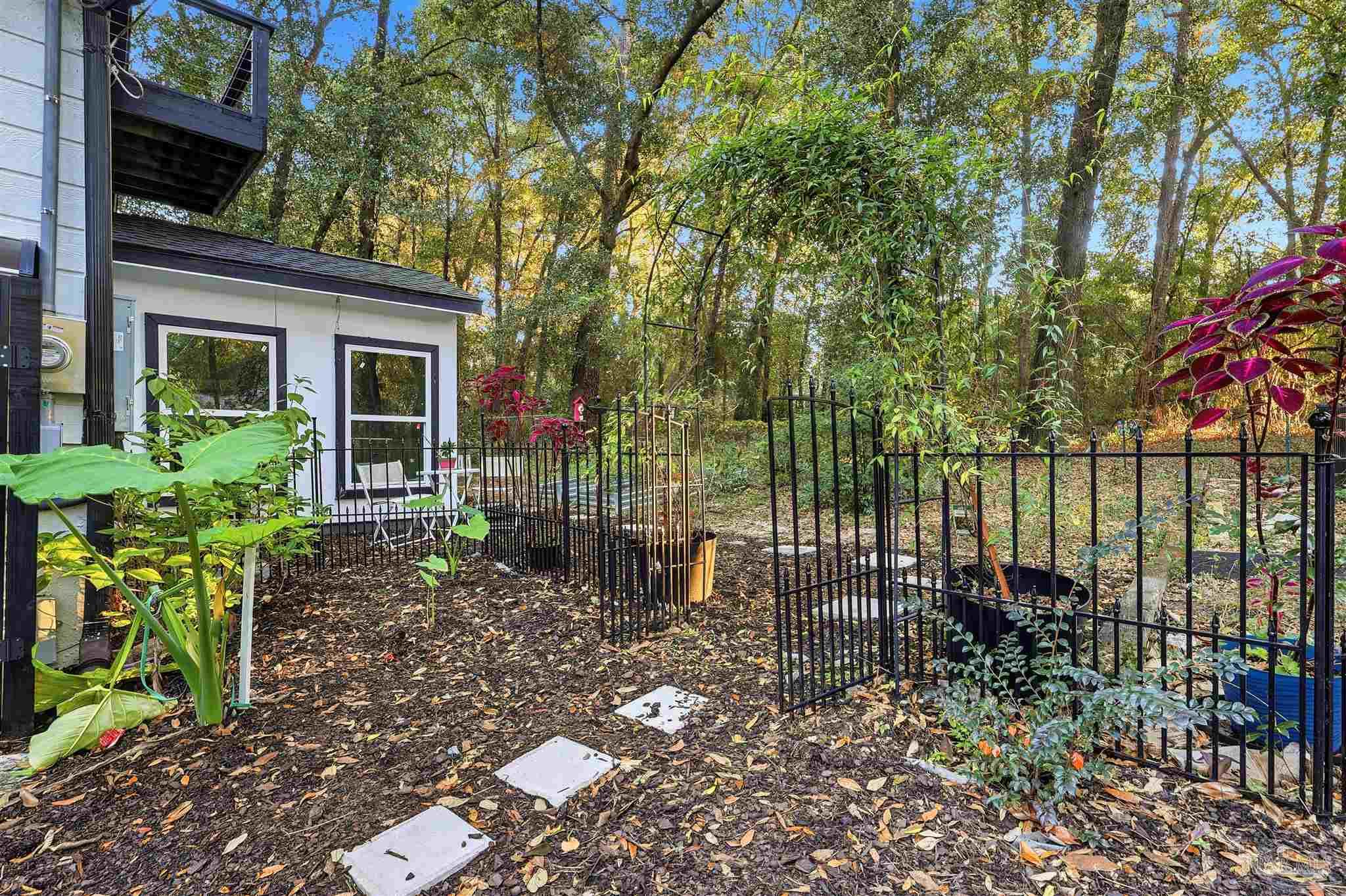 Milton, Florida, 32583, United States, 3 Bedrooms Bedrooms, ,4 BathroomsBathrooms,Residential,For Sale,1991354