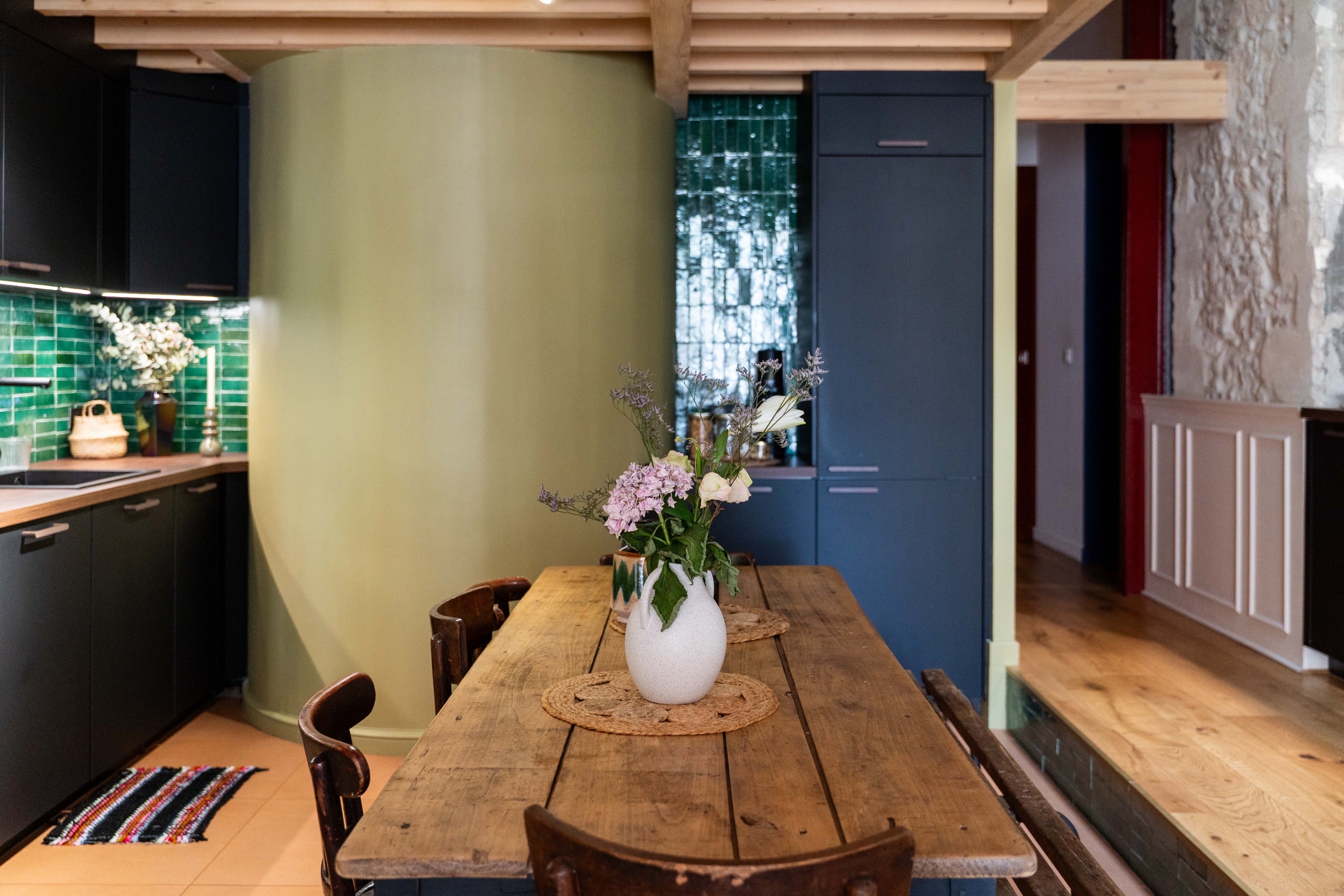  a truly distinctive apartment, where  every detail tells a story. - 物件實景