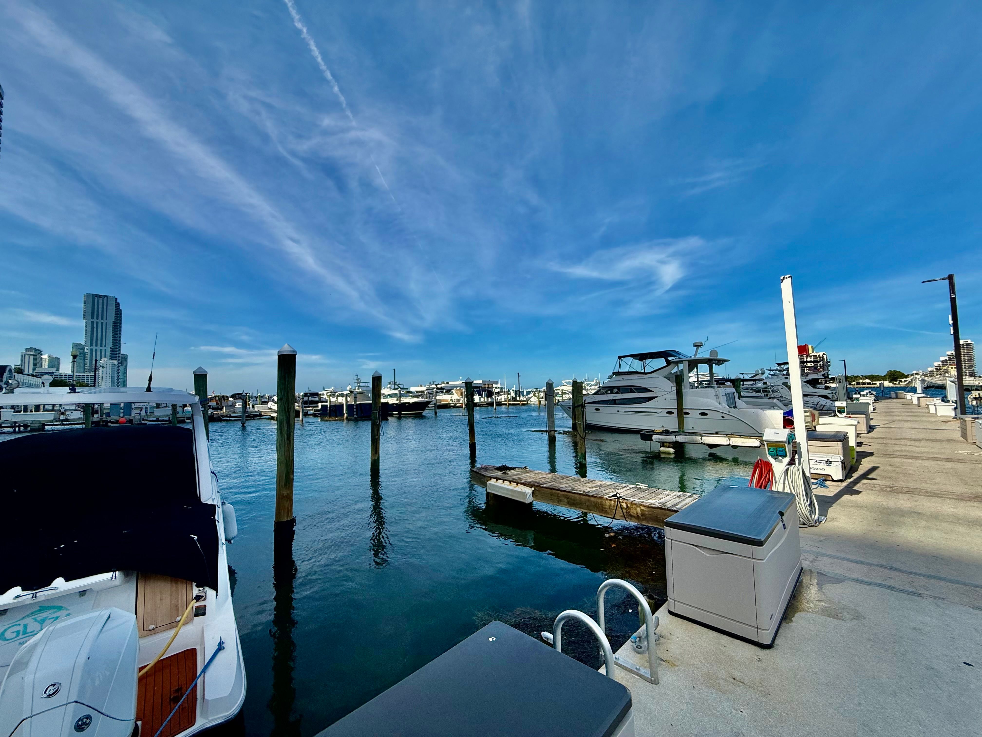  555 NE 15th St, Miami, FL, 33132 - 物件實景