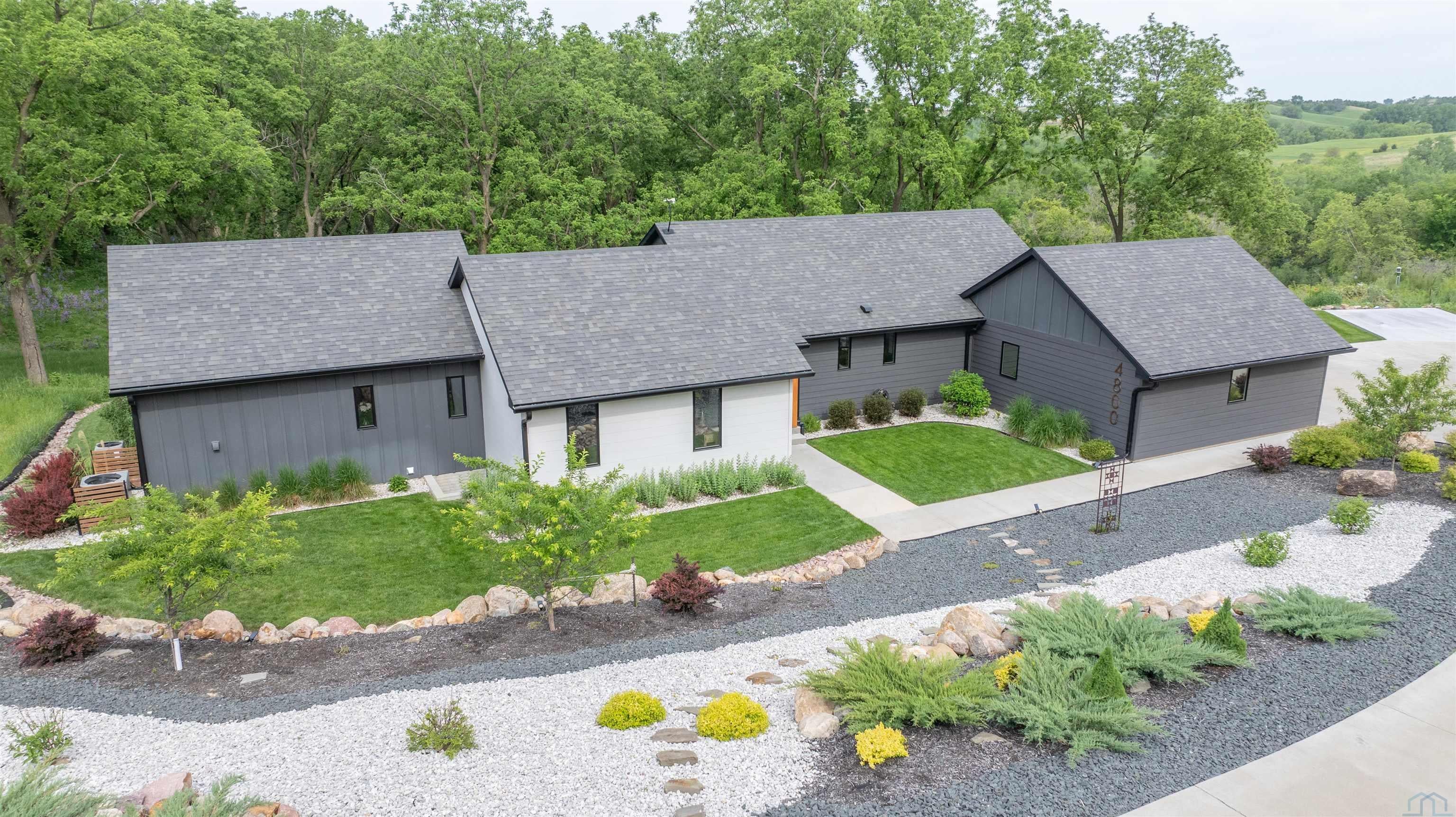 Sioux City, Iowa, 51108, United States, 4 Bedrooms Bedrooms, ,3 BathroomsBathrooms,Residential,For Sale,2048927