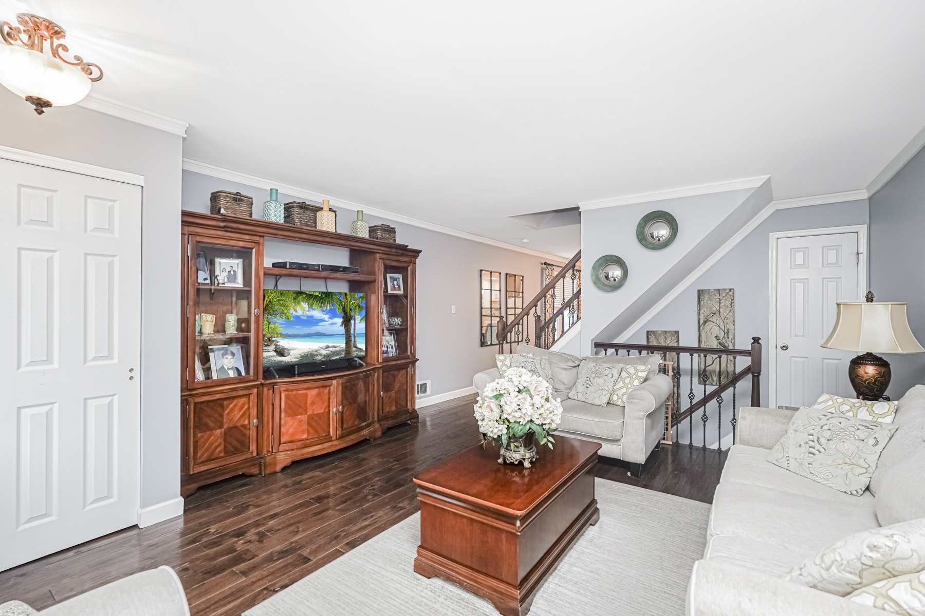 Staten Island, New York, 10309, United States, 3 Bedrooms Bedrooms, ,2 BathroomsBathrooms,Residential,For Sale,1935942