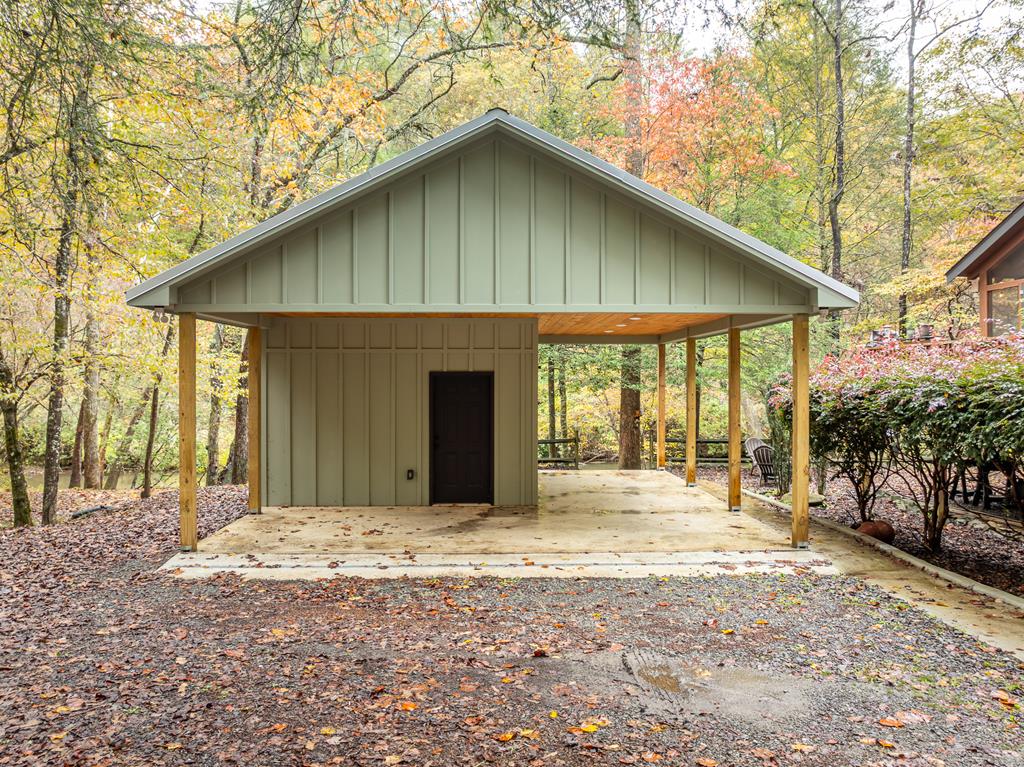 Ellijay, Georgia, 30540, United States, 3 Bedrooms Bedrooms, ,2 BathroomsBathrooms,Residential,For Sale,1972067