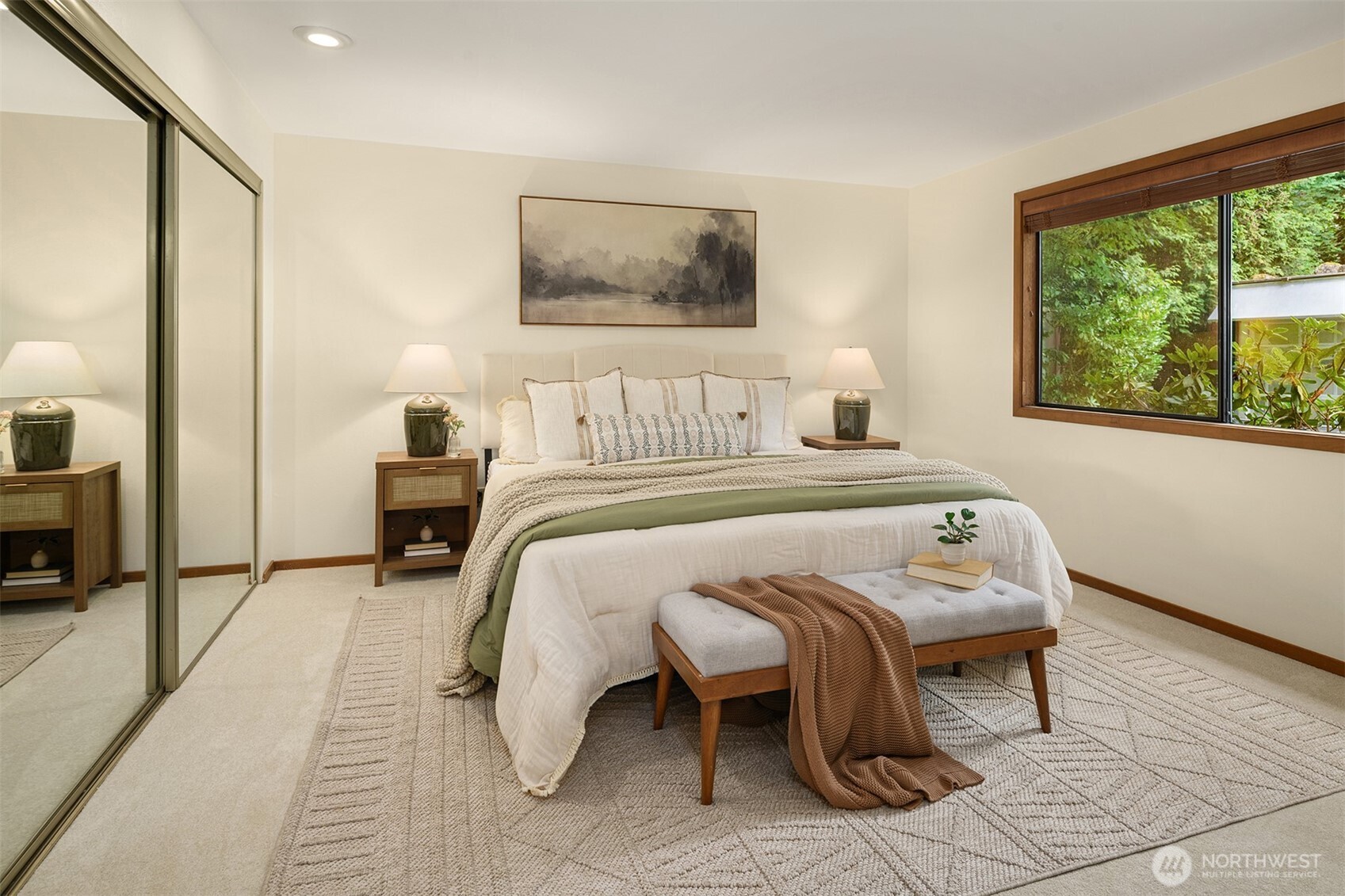 Seattle, Washington, 98109, United States, 2 Bedrooms Bedrooms, ,1 BathroomBathrooms,Residential,For Sale,1903752