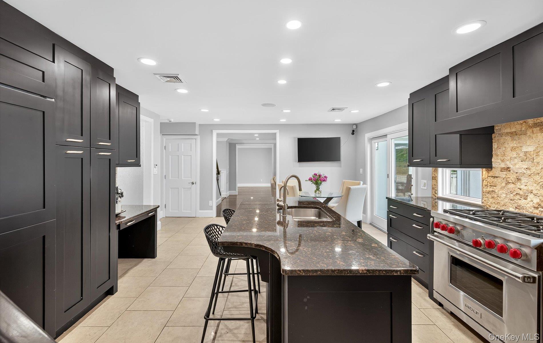 Woodbury, New York, 11797, United States, 5 Bedrooms Bedrooms, ,6 BathroomsBathrooms,Residential,For Sale,1918098