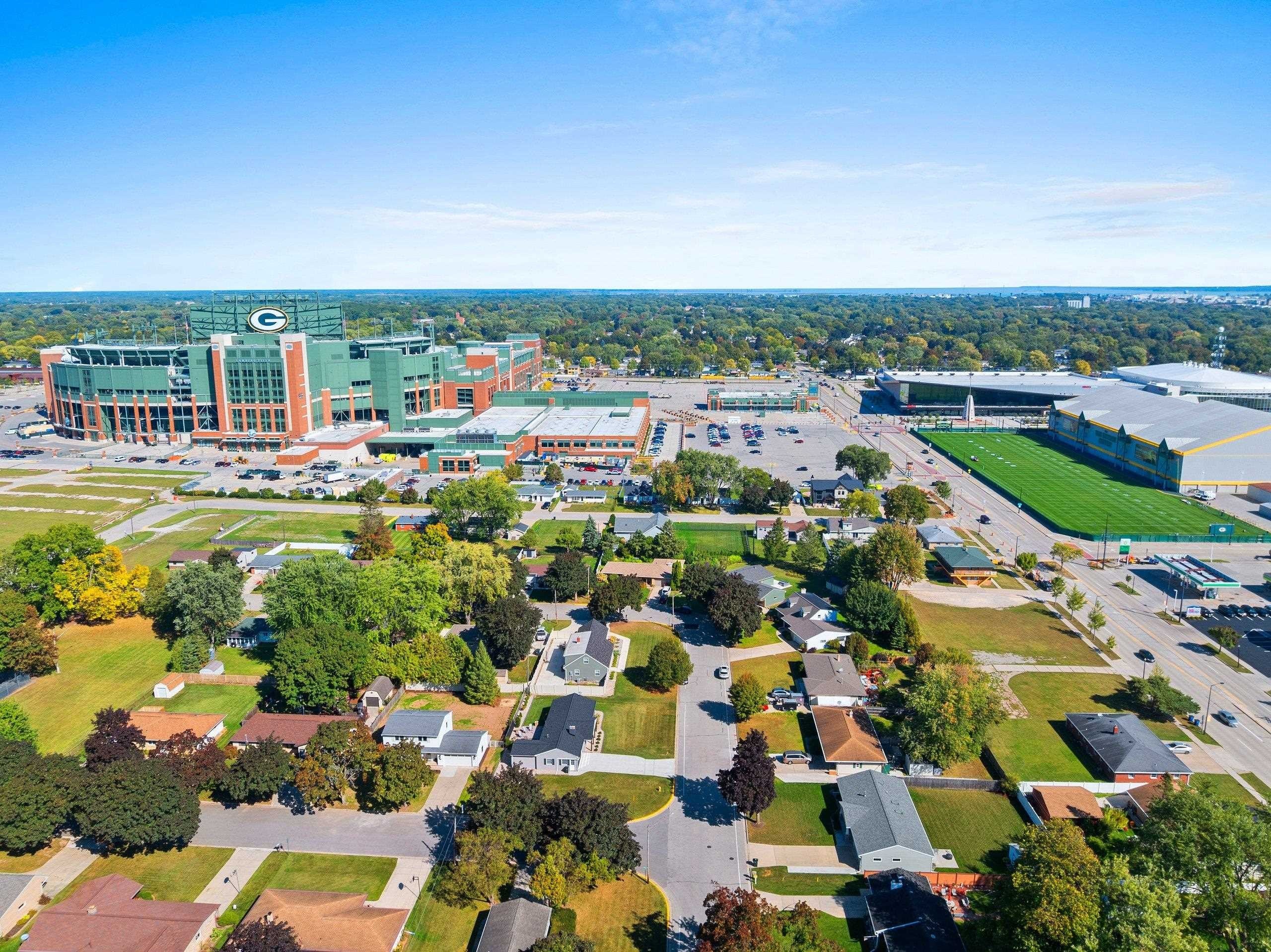 GREEN BAY, Wisconsin, 54304-4417, United States, 4 Bedrooms Bedrooms, ,2 BathroomsBathrooms,Residential,For Sale,1978060