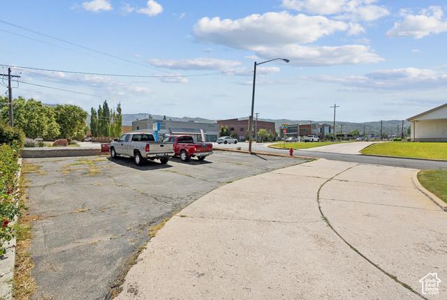 Woods Cross, Utah, 84010, United States, 5 Bedrooms Bedrooms, ,4 BathroomsBathrooms,Residential,For Sale,1976447