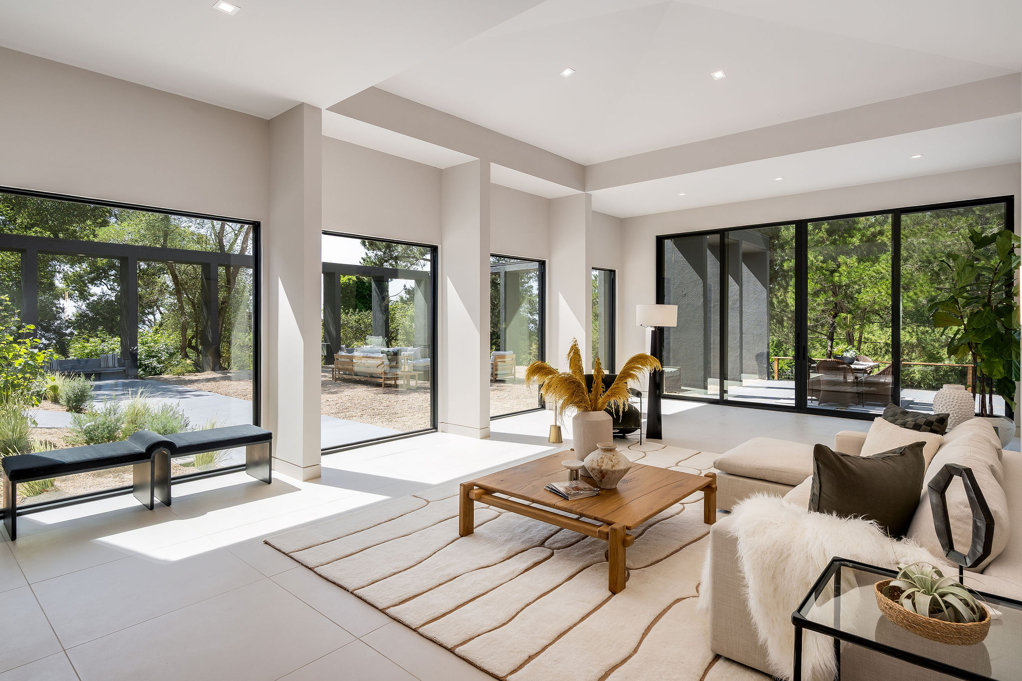  5645 Bacon Road - 物件實景