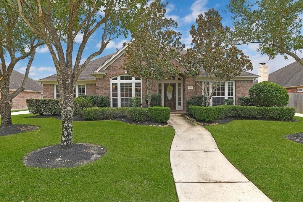 Popes Creek Ln, Houston, TX 77044