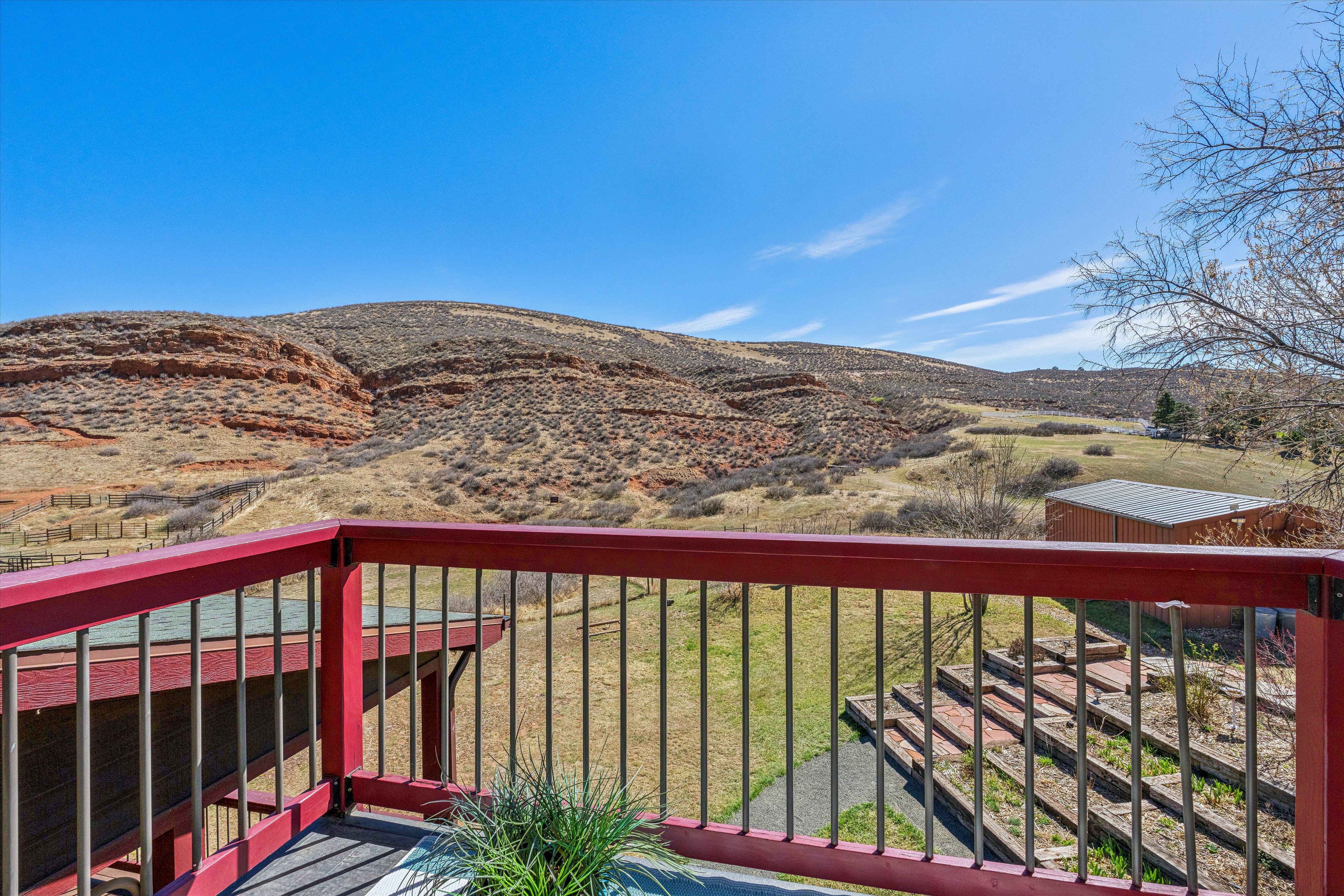  Private Colorado Retreat, Perfectly Positioned Among the Breathtaking Red Bluffs - 物件實景