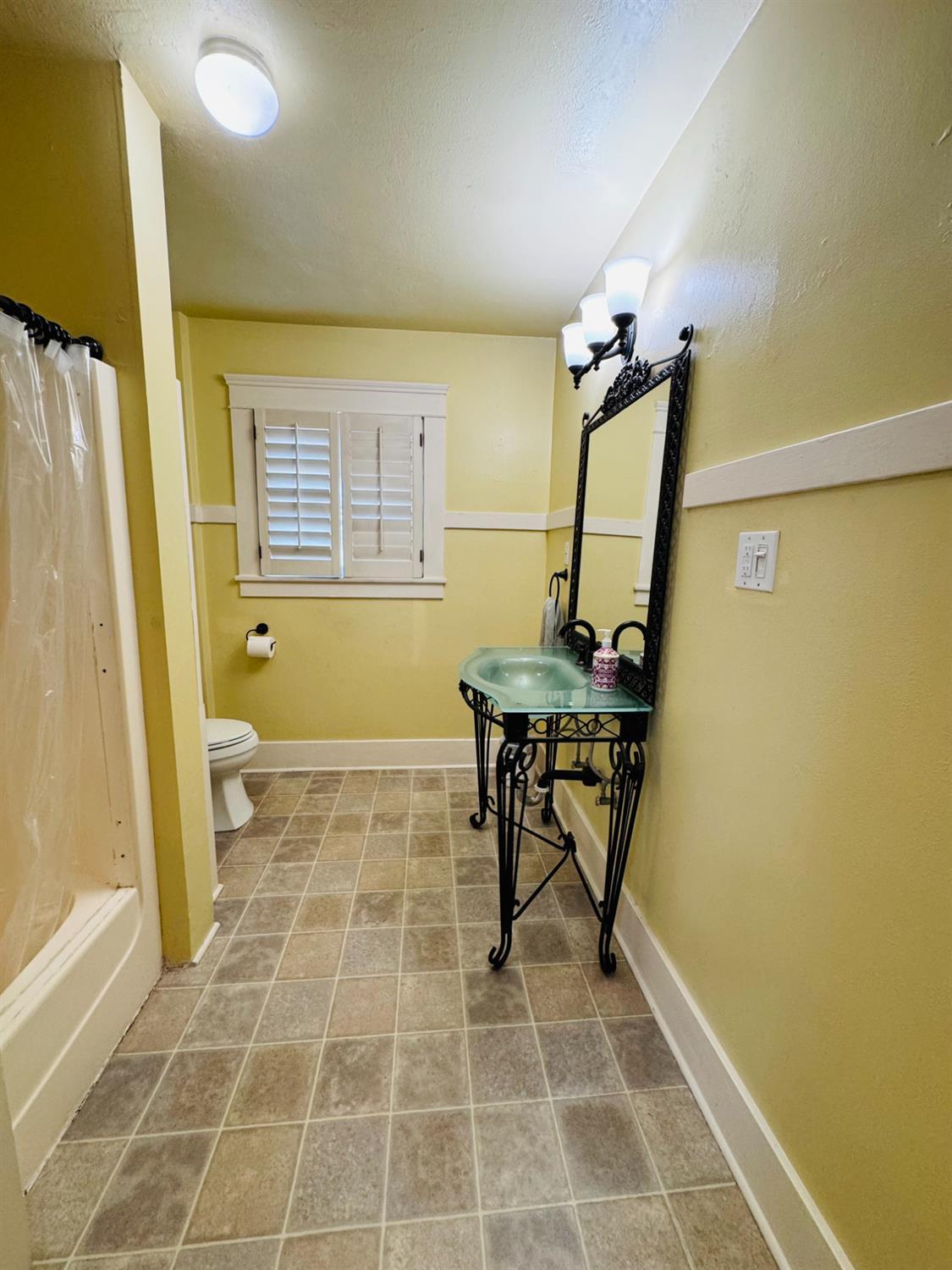 Santa Cruz, California, 95060, United States, 3 Bedrooms Bedrooms, ,2 BathroomsBathrooms,Residential,For Sale,1975973