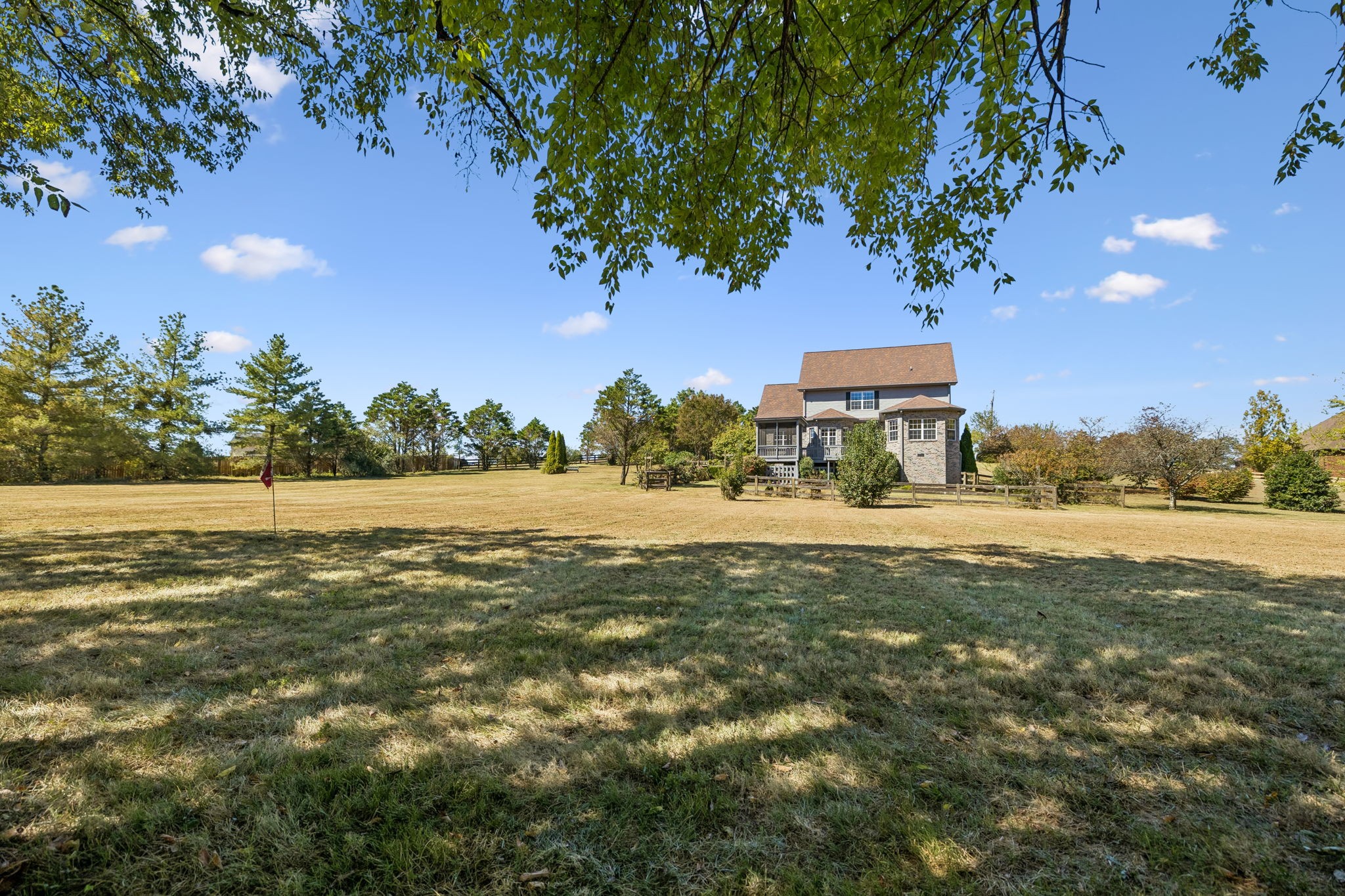  2216 Twin Peaks Ct, Spring Hill, TN, 37174 - 物件實景