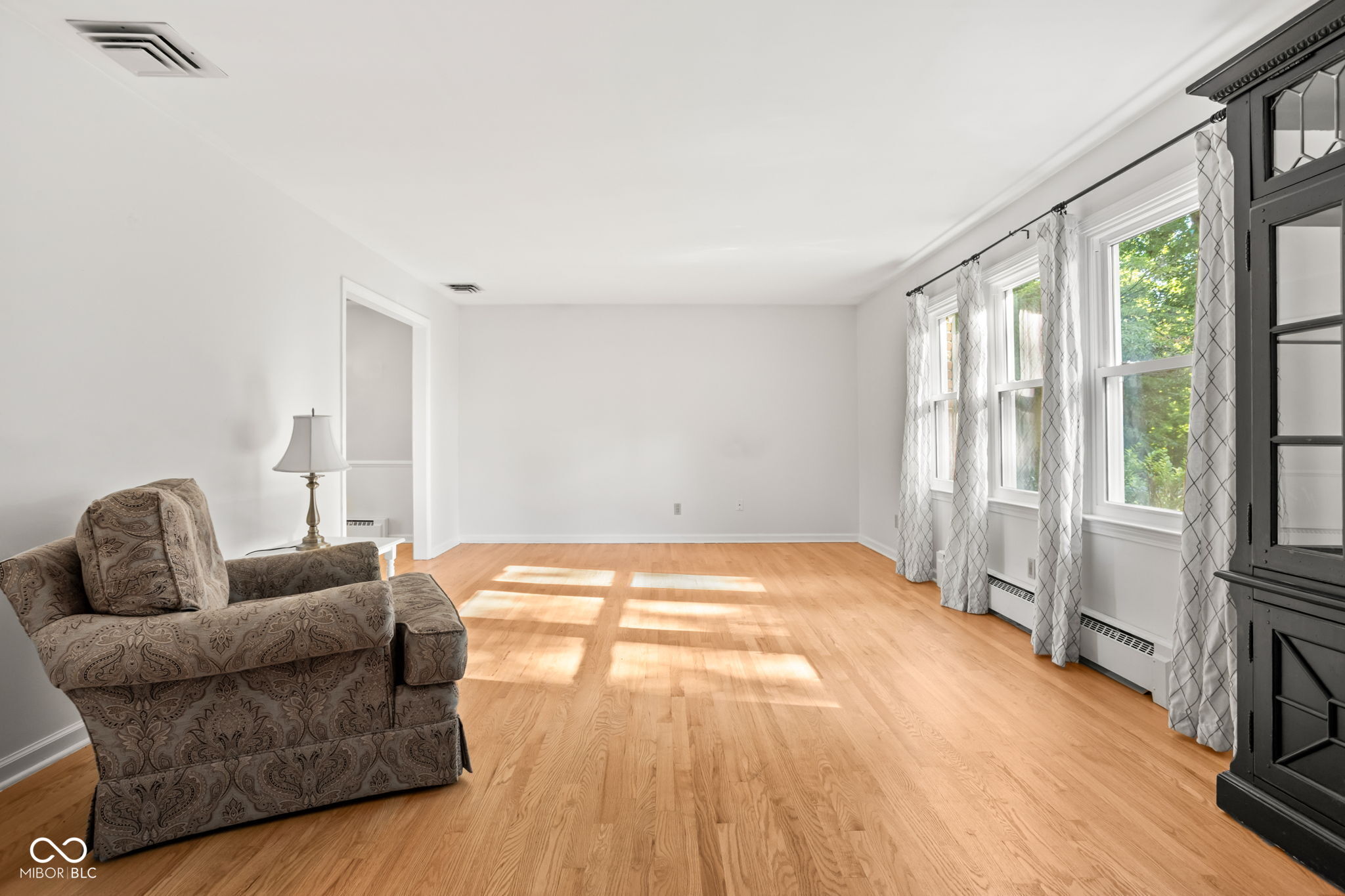 Indianapolis, Indiana, 46250, United States, 4 Bedrooms Bedrooms, ,3 BathroomsBathrooms,Residential,For Sale,1983671