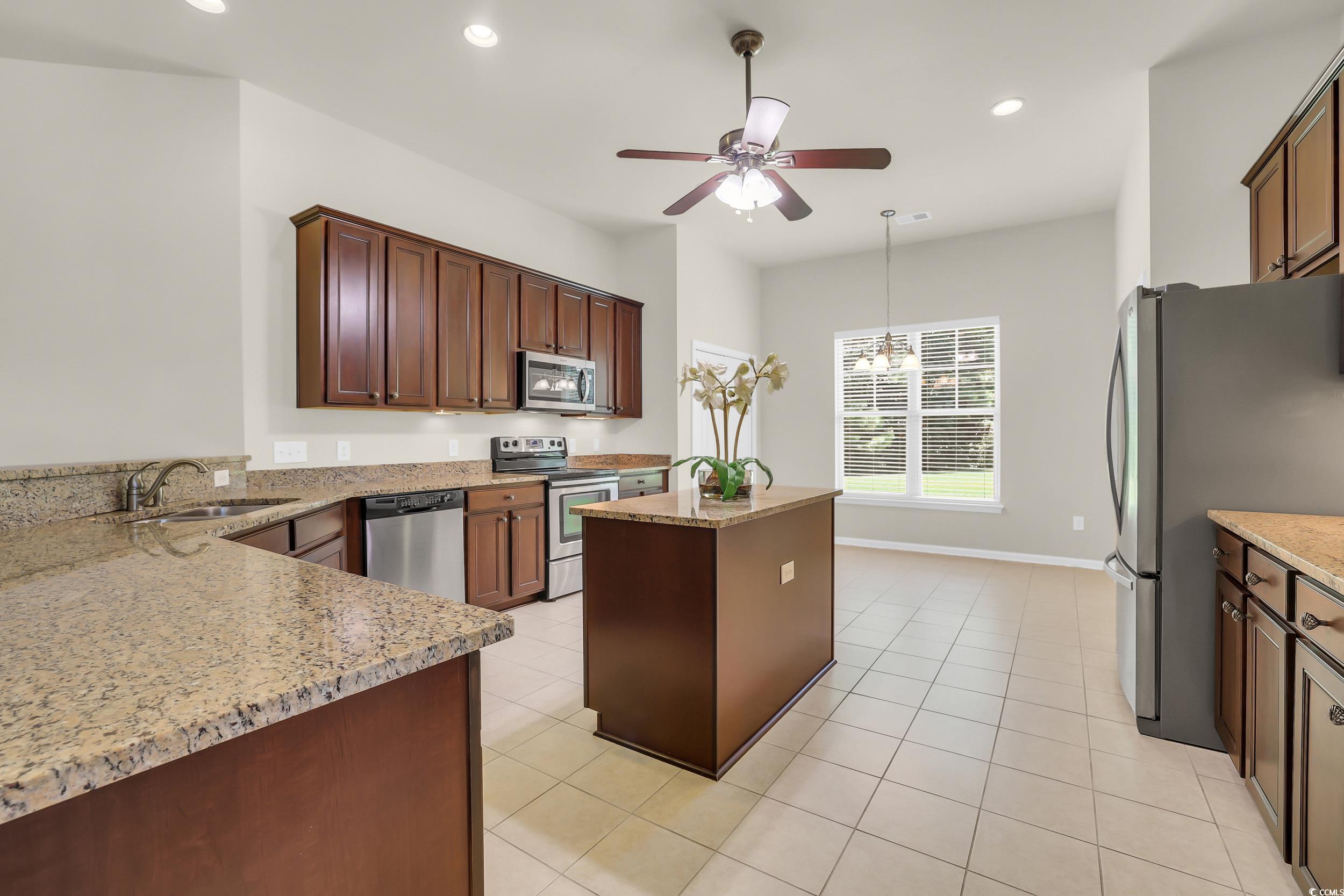 Murrells Inlet, South Carolina, 29576, United States, 3 Bedrooms Bedrooms, ,4 BathroomsBathrooms,Residential,For Sale,1895817