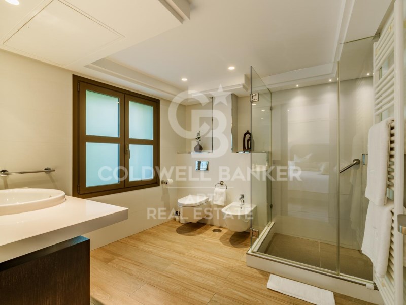 Marbella, Andalusia, ES, 5 Bedrooms Bedrooms, ,5 BathroomsBathrooms,Residential,For Sale,1767301