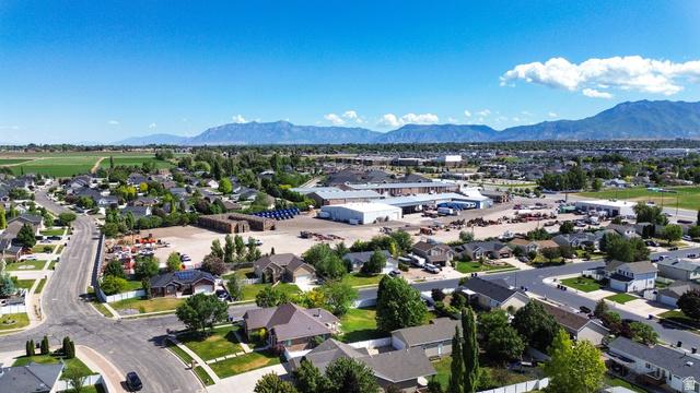 Syracuse, Utah, 84075, United States, 4 Bedrooms Bedrooms, ,3 BathroomsBathrooms,Residential,For Sale,2048883