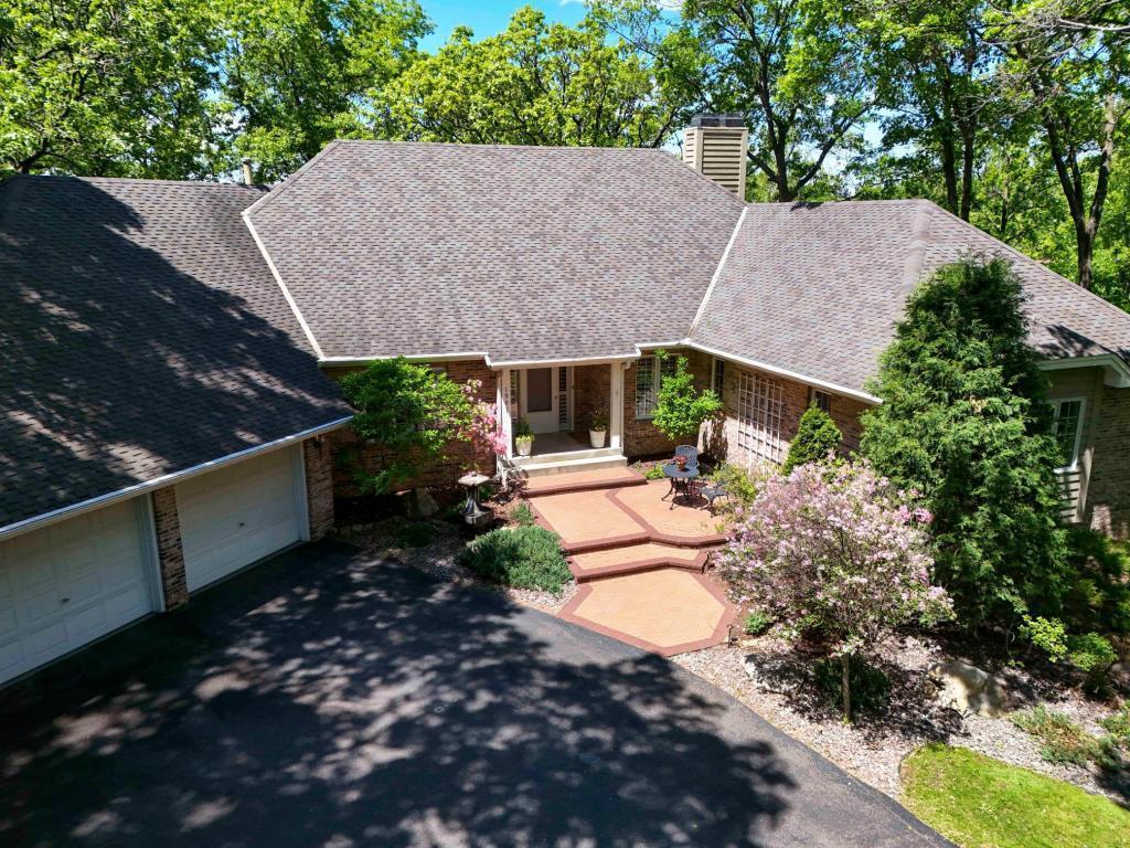 Mendota Heights, Minnesota, 55118, United States, 4 Bedrooms Bedrooms, ,3 BathroomsBathrooms,Residential,For Sale,1836960