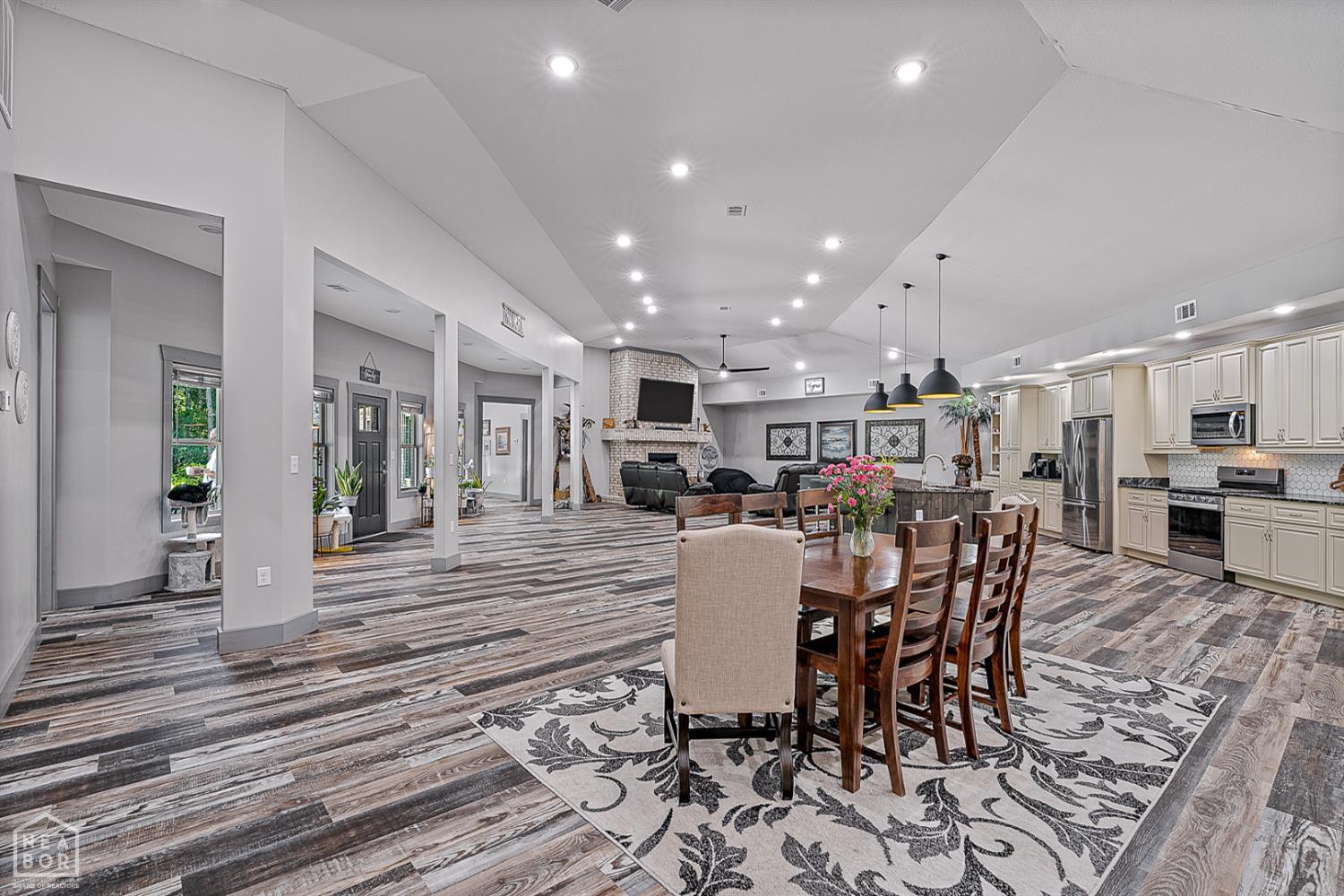 Harrisburg, Arkansas, 72432, United States, 2 Bedrooms Bedrooms, ,2 BathroomsBathrooms,Residential,For Sale,1935577