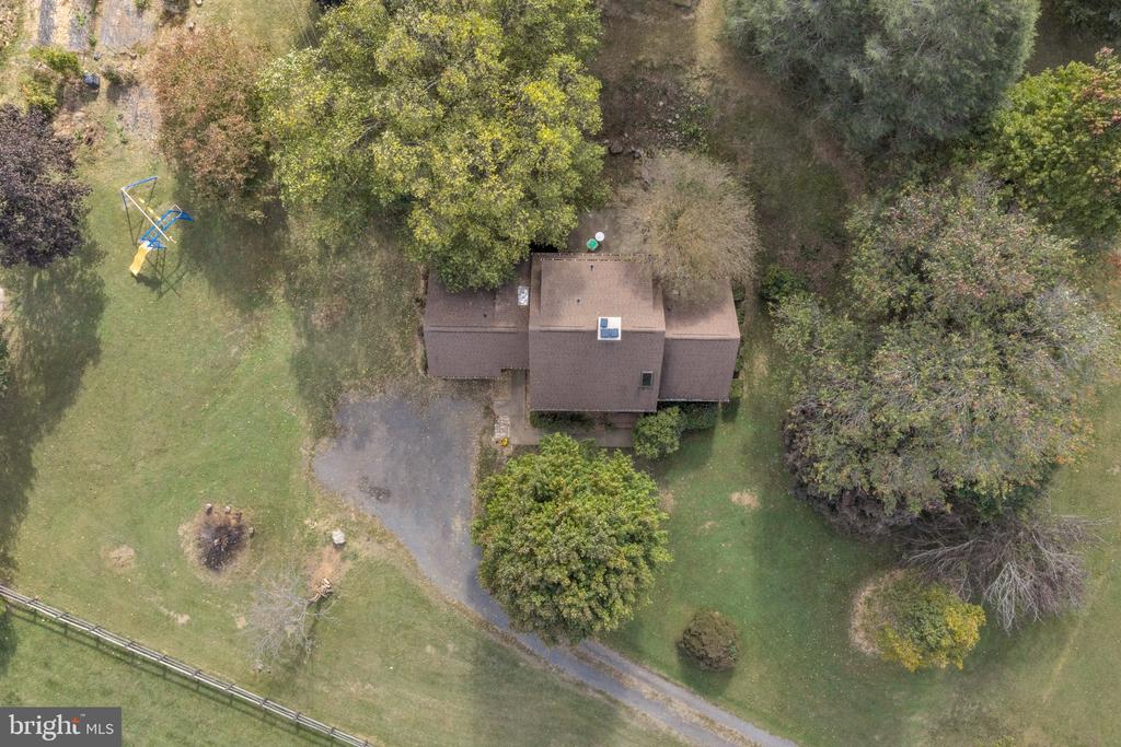 Warrenton, Virginia, 20187, United States, 3 Bedrooms Bedrooms, ,4 BathroomsBathrooms,Residential,For Sale,1977247