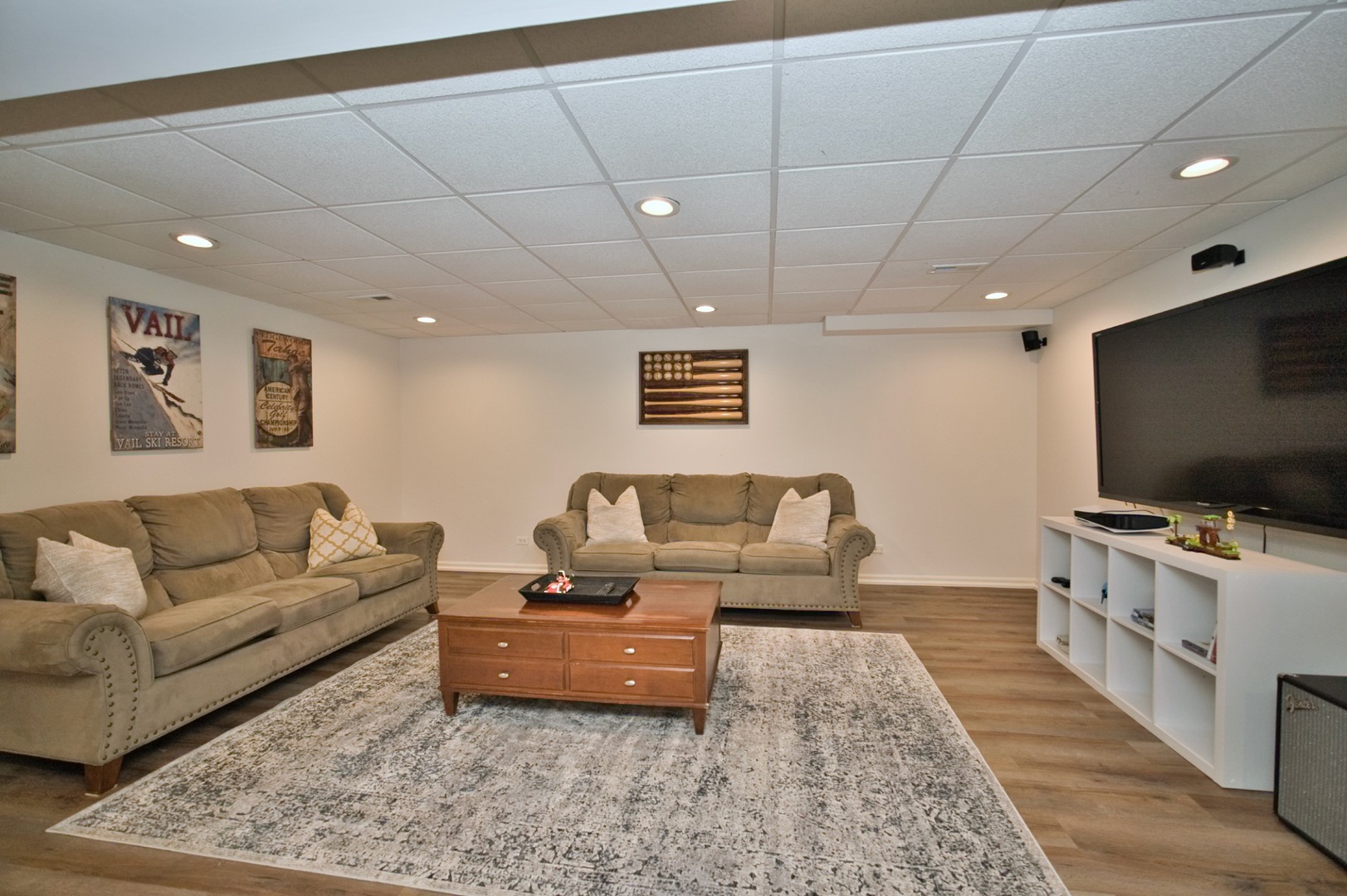 Lake Forest, Illinois, 60045, United States, 4 Bedrooms Bedrooms, ,5 BathroomsBathrooms,Residential,For Sale,1986111