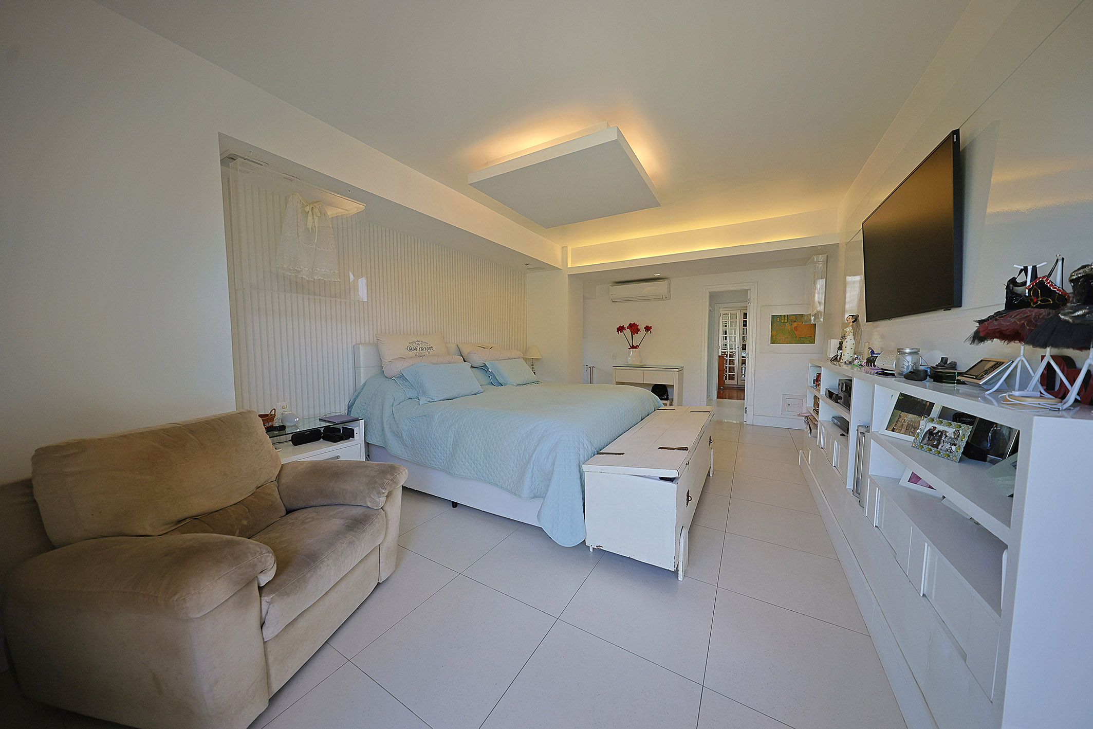  House with a pool and gourmet area in Condomínio Santa Helena - 物件實景