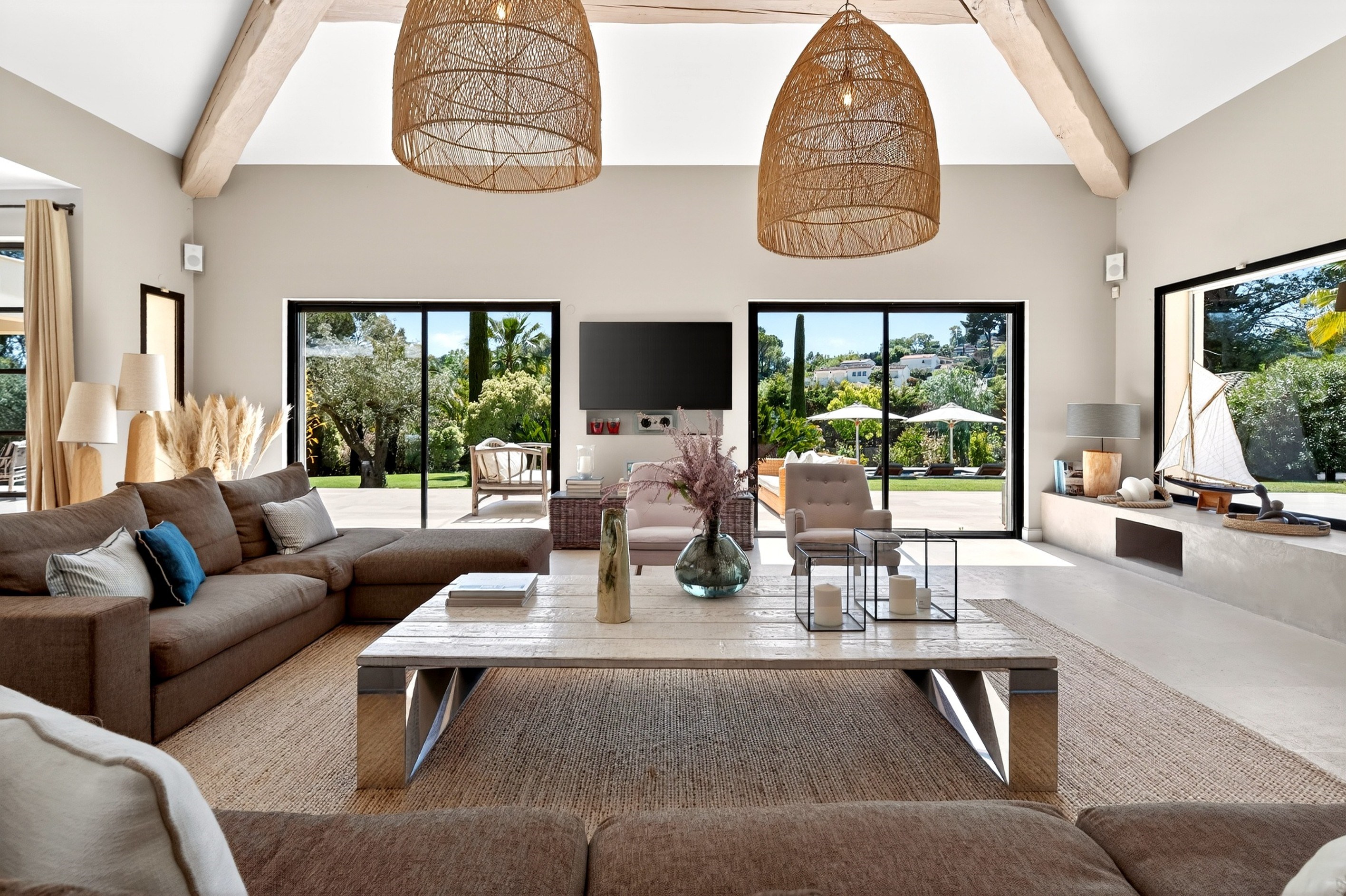  Valbonne luxury villa with pool, guest house and 6 bedrooms near international … - 物件實景