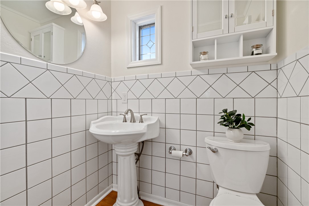 Whitehall, Pennsylvania, 15236, United States, 5 Bedrooms Bedrooms, ,4 BathroomsBathrooms,Residential,For Sale,2002171