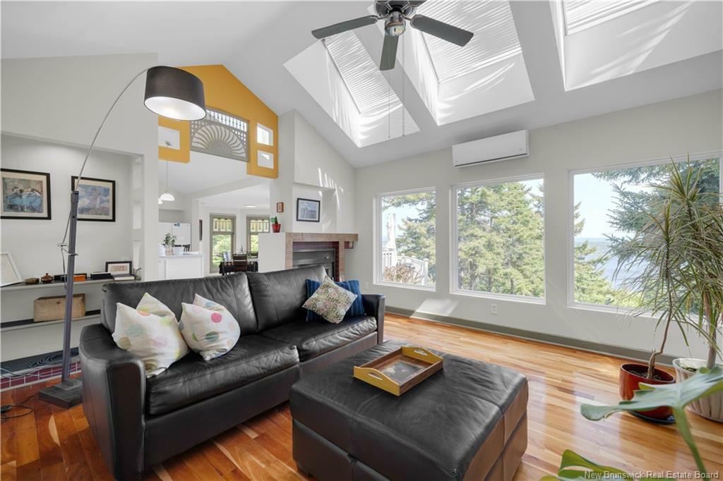 CLIFTON ROYAL, New Brunswick, E5S 1K5, CA, 4 Bedrooms Bedrooms, ,2 BathroomsBathrooms,Residential,For Sale,1875666
