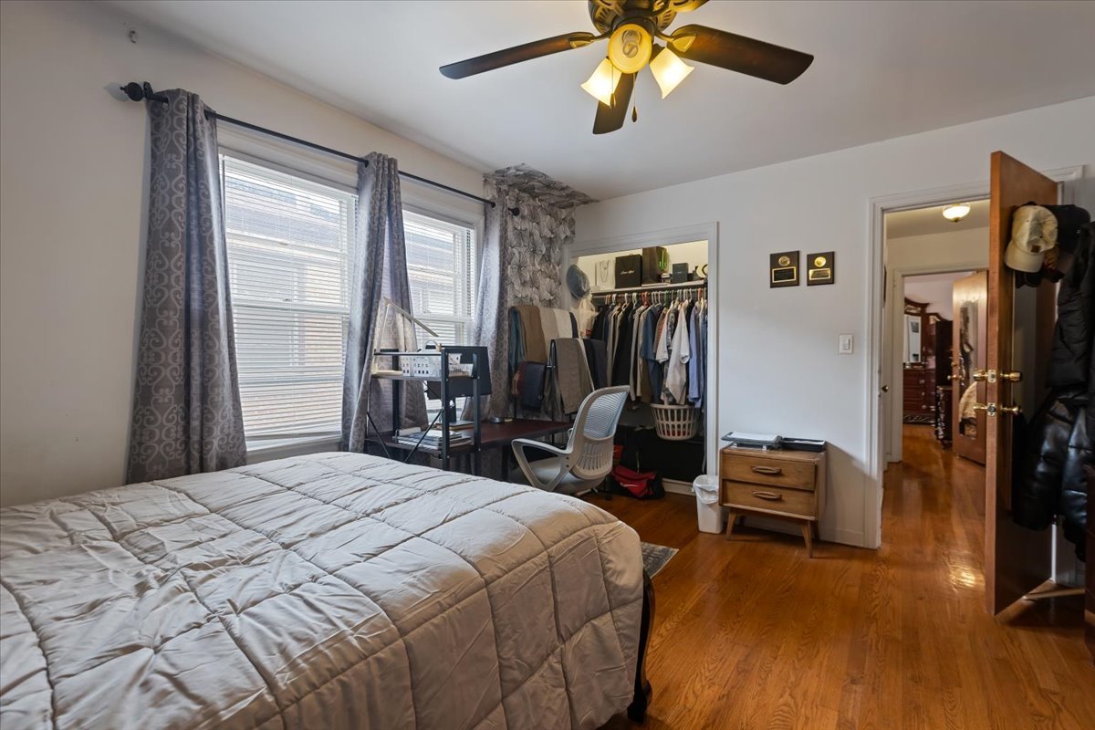 Chicago, Illinois, 60645, United States, 3 Bedrooms Bedrooms, ,3 BathroomsBathrooms,Residential,For Sale,1976245