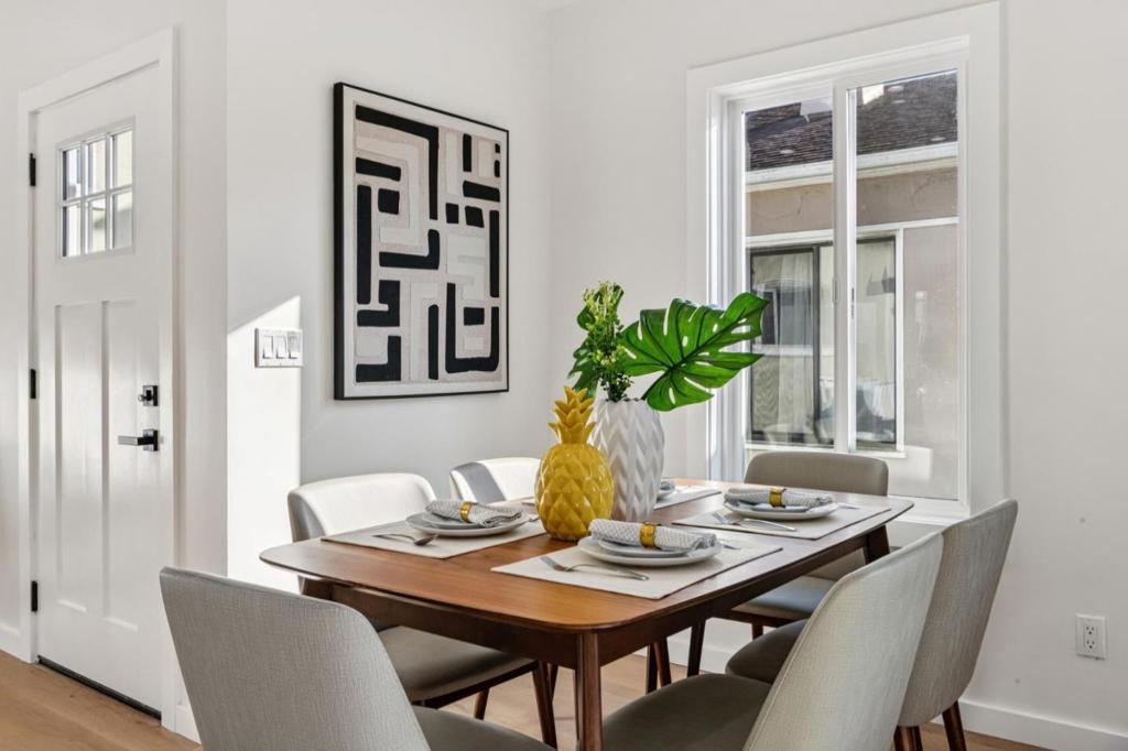 San Francisco, California, 94132, United States, 4 Bedrooms Bedrooms, ,4 BathroomsBathrooms,Residential,For Sale,2008960